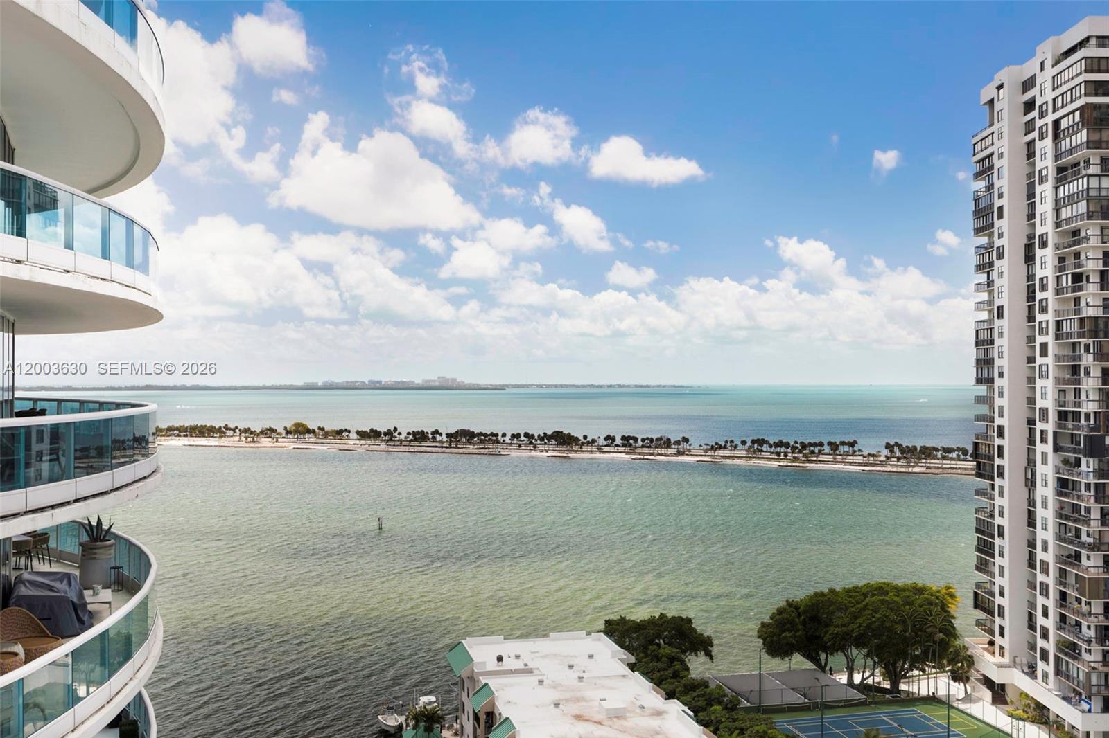 Condo for Sale in Miami, FL