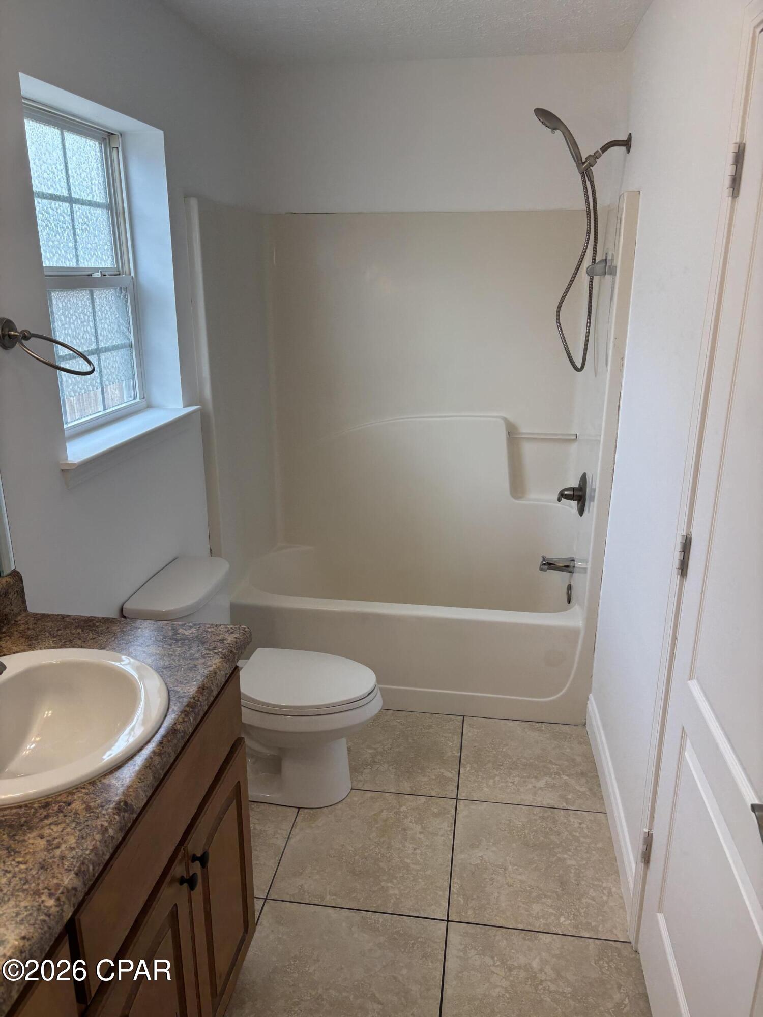 Image 17 For 606 Diamonte Circle