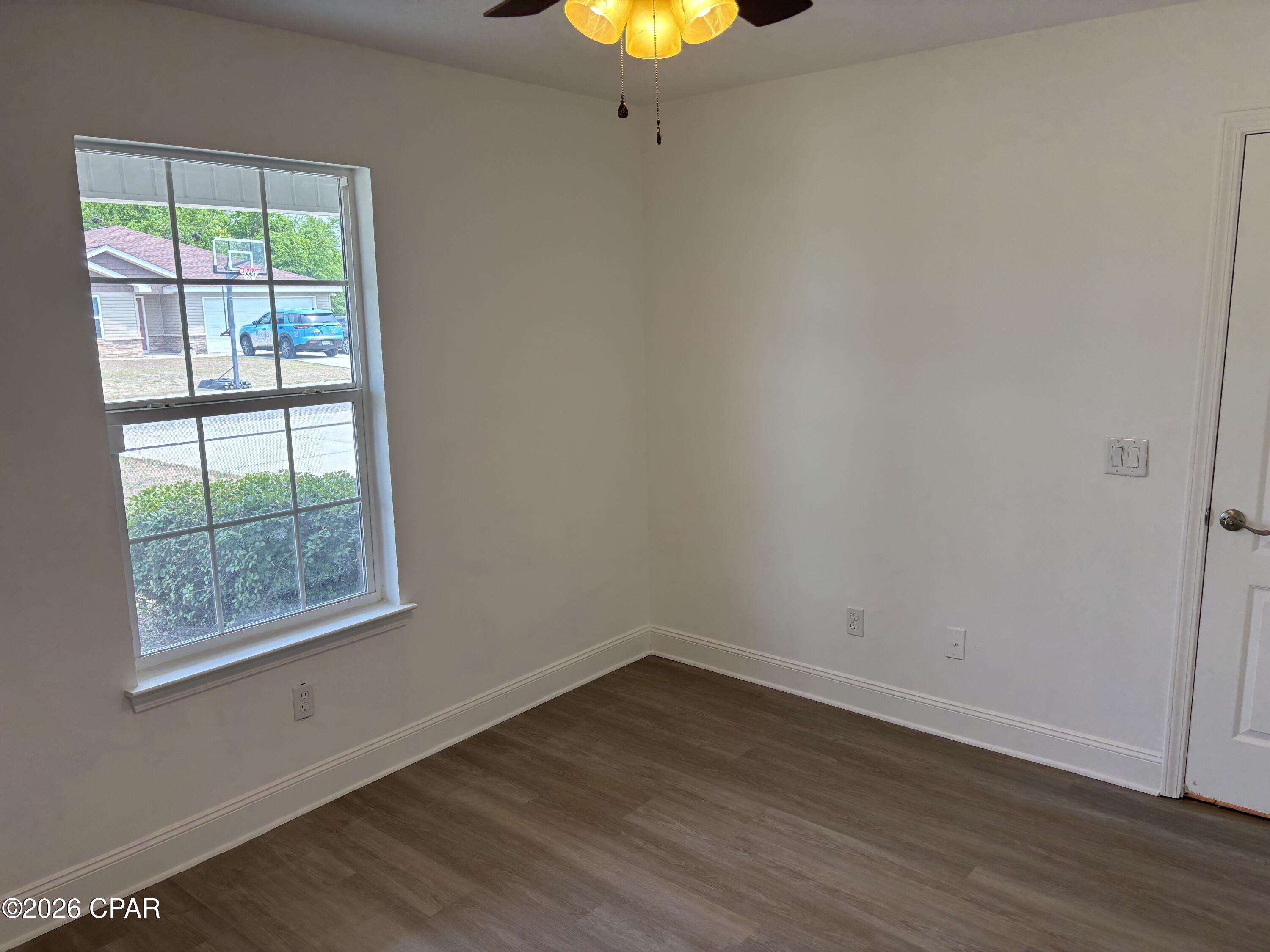 Image 19 For 606 Diamonte Circle