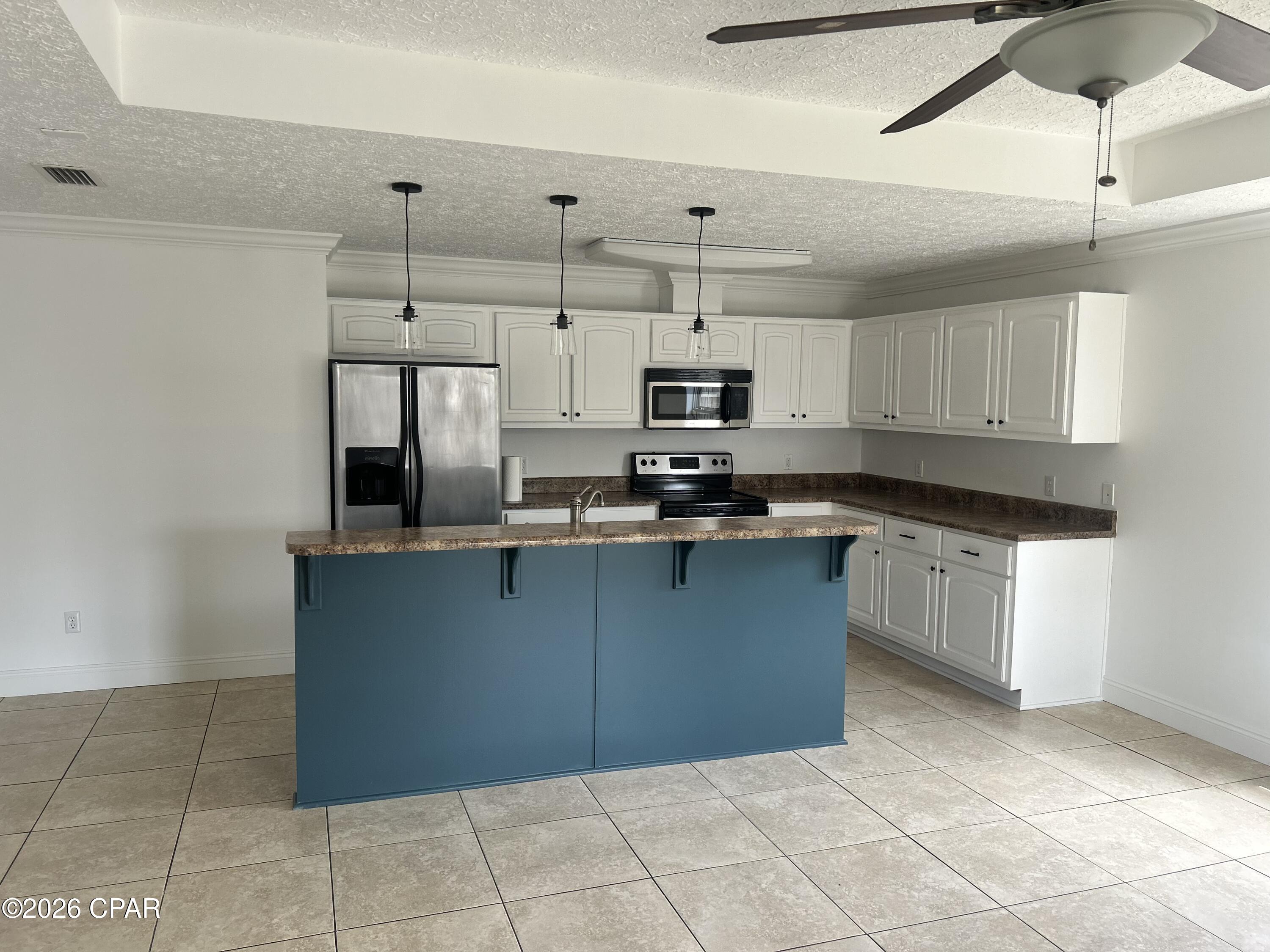 Image 3 For 606 Diamonte Circle