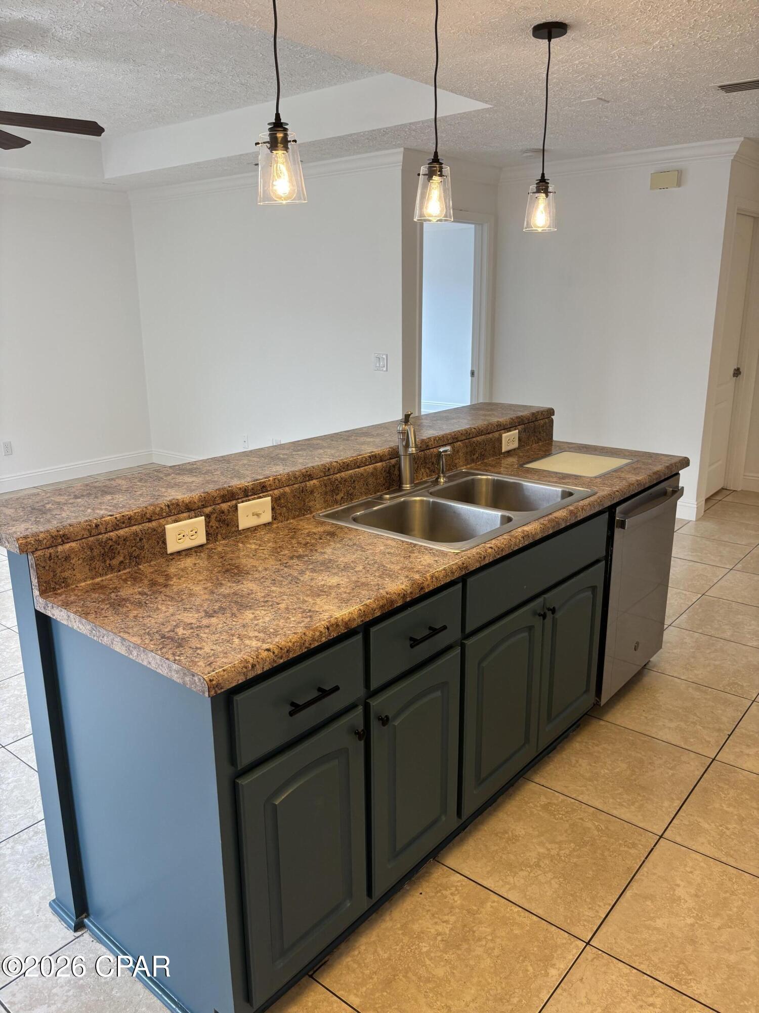 Image 6 For 606 Diamonte Circle