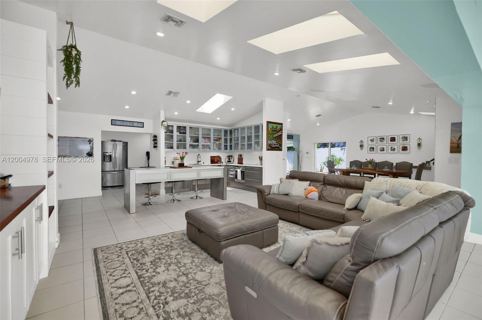Weitzer Shauna Meadows Se