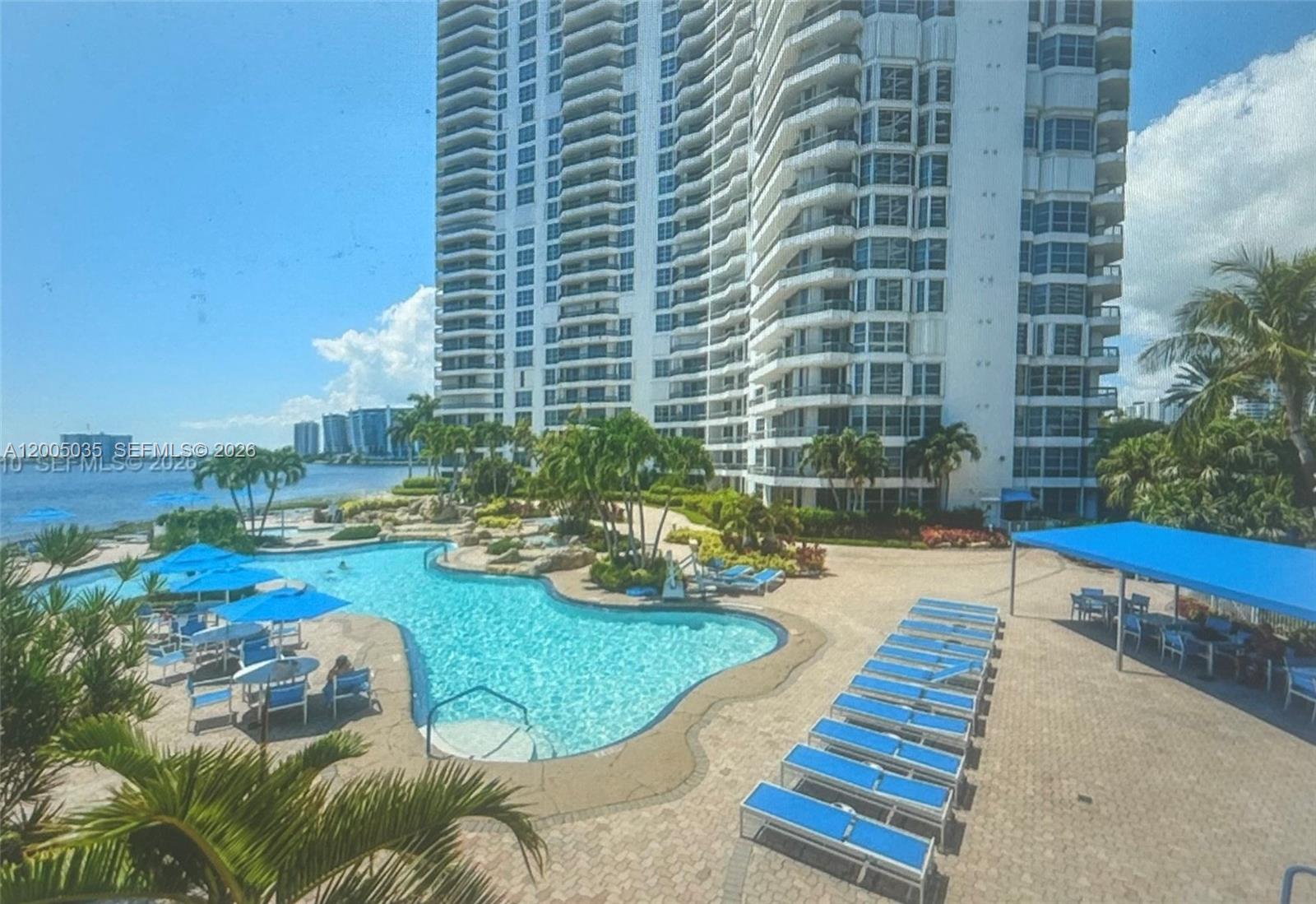 Mystic Pointe Condo No Tw