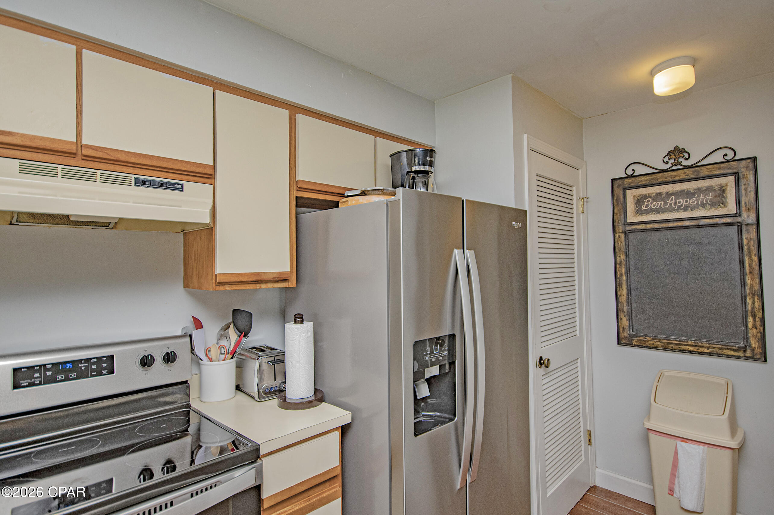 Image 12 For 8730 Thomas Drive 1207b