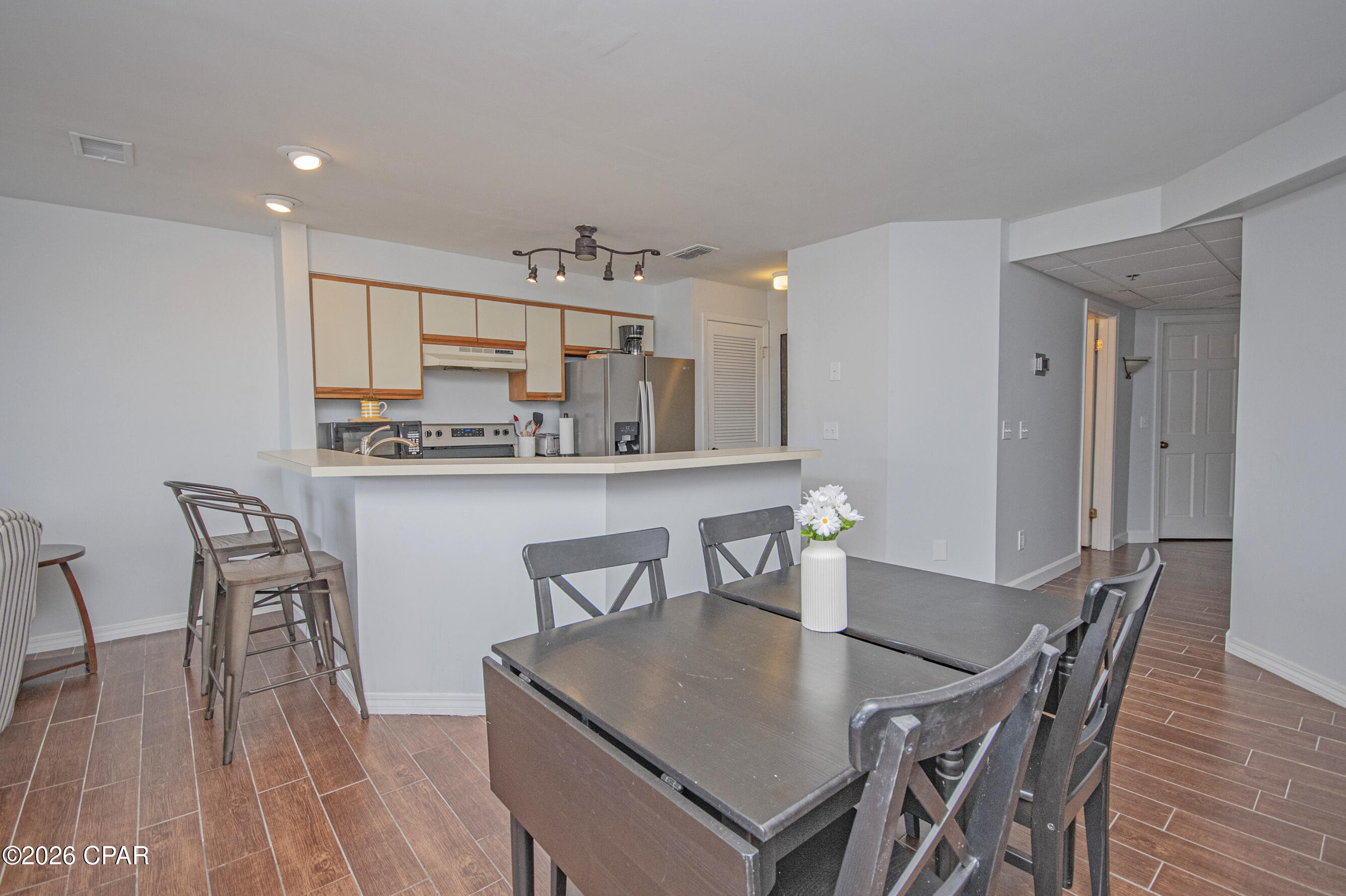 Image 21 For 8730 Thomas Drive 1207b