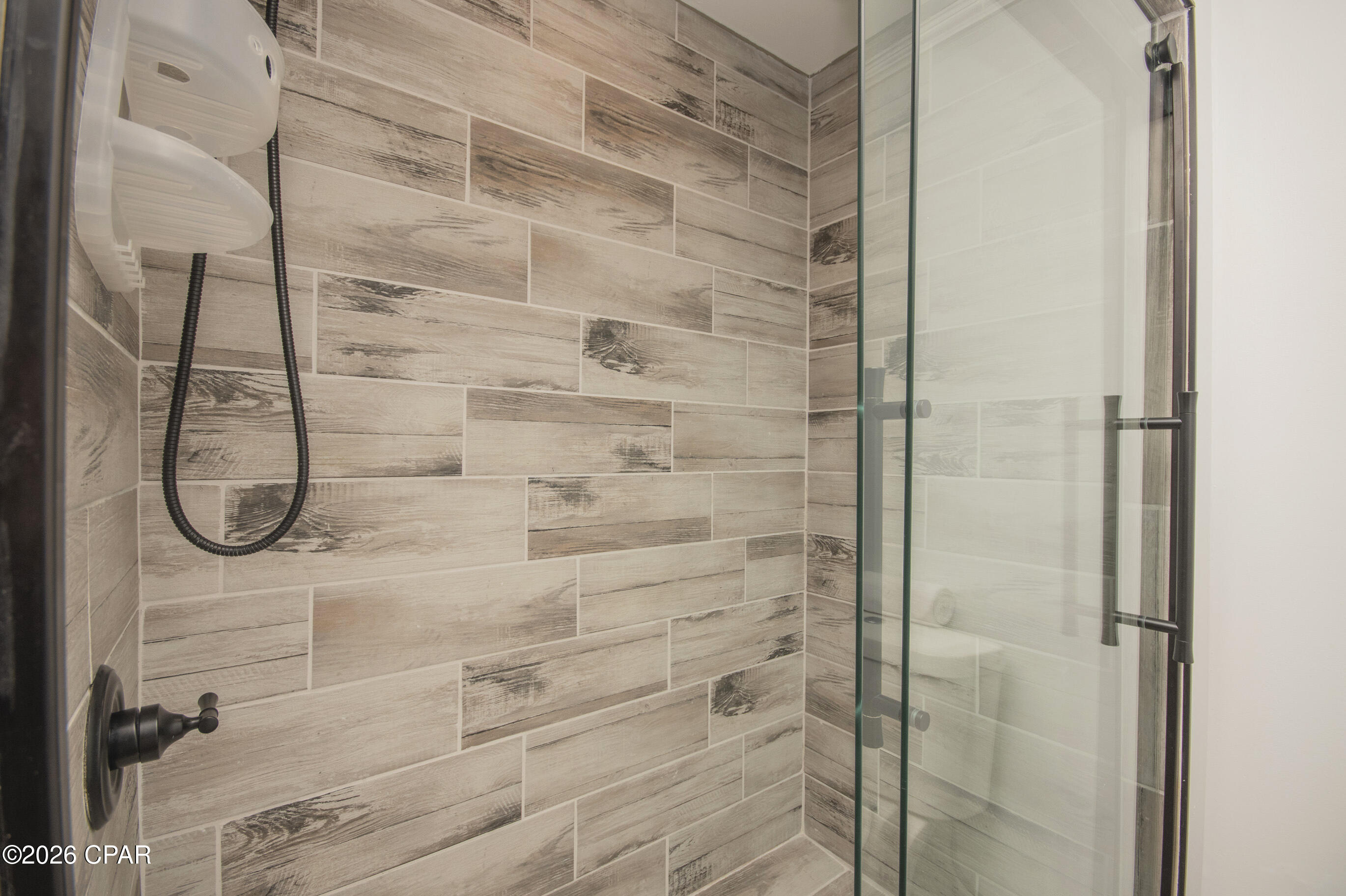 Image 8 For 8730 Thomas Drive 1207b