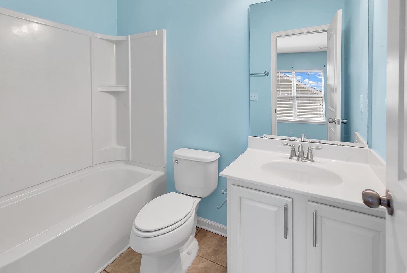 2610327 | Photo 51