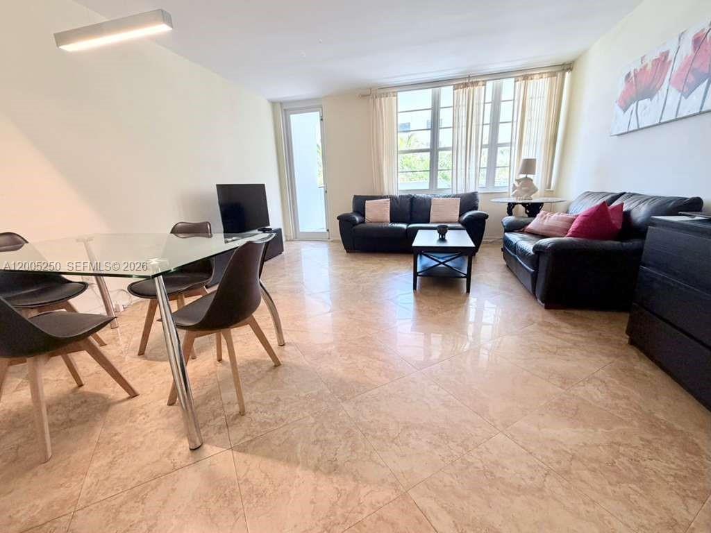 The Decoplage Condo