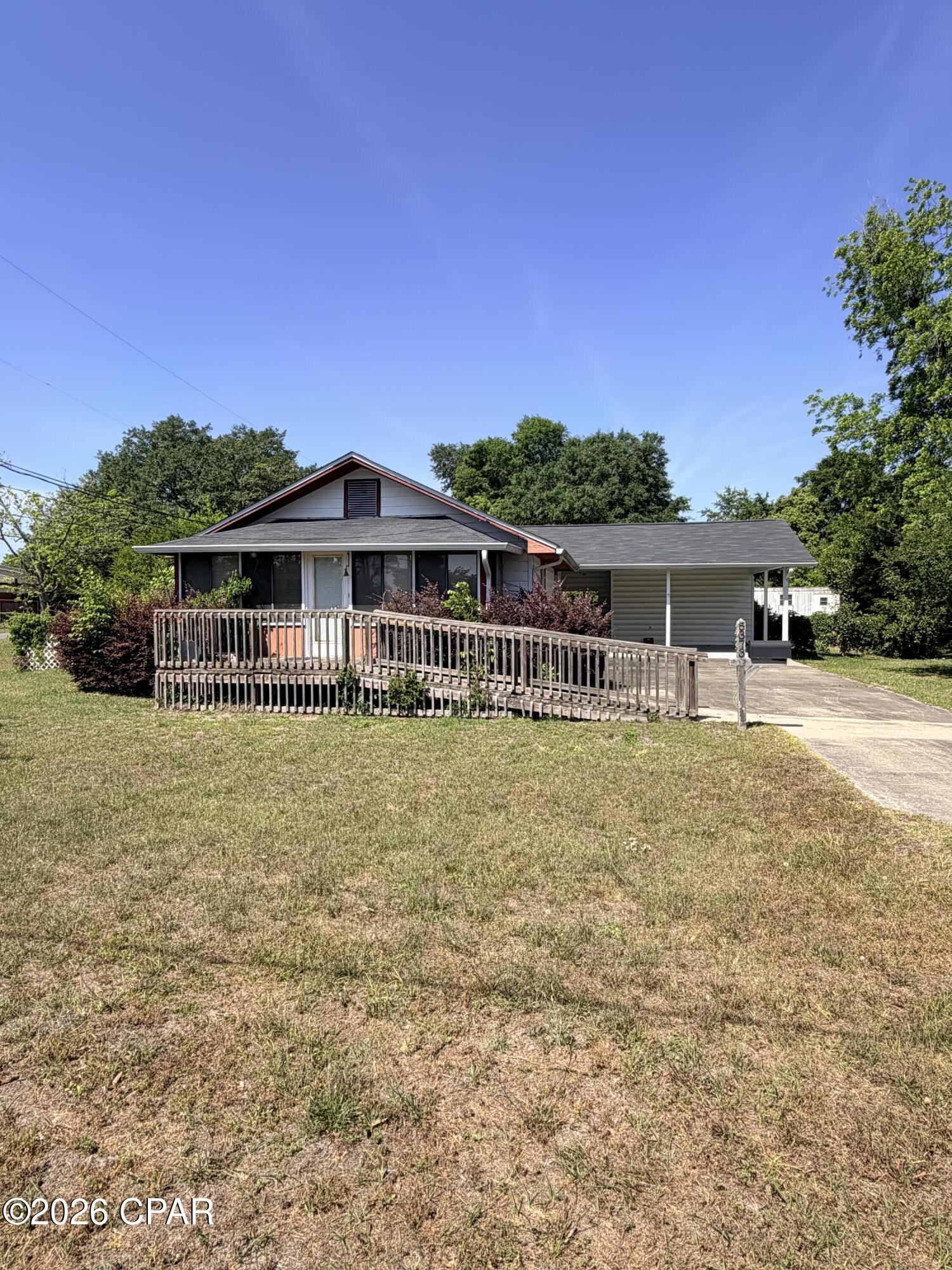 Details for 5373 8th Street, Malone, FL 32445