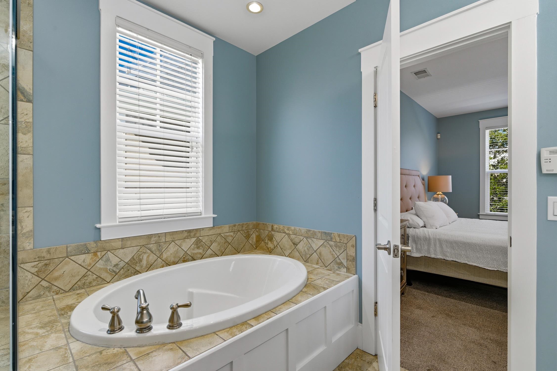 2610359 | Photo 27