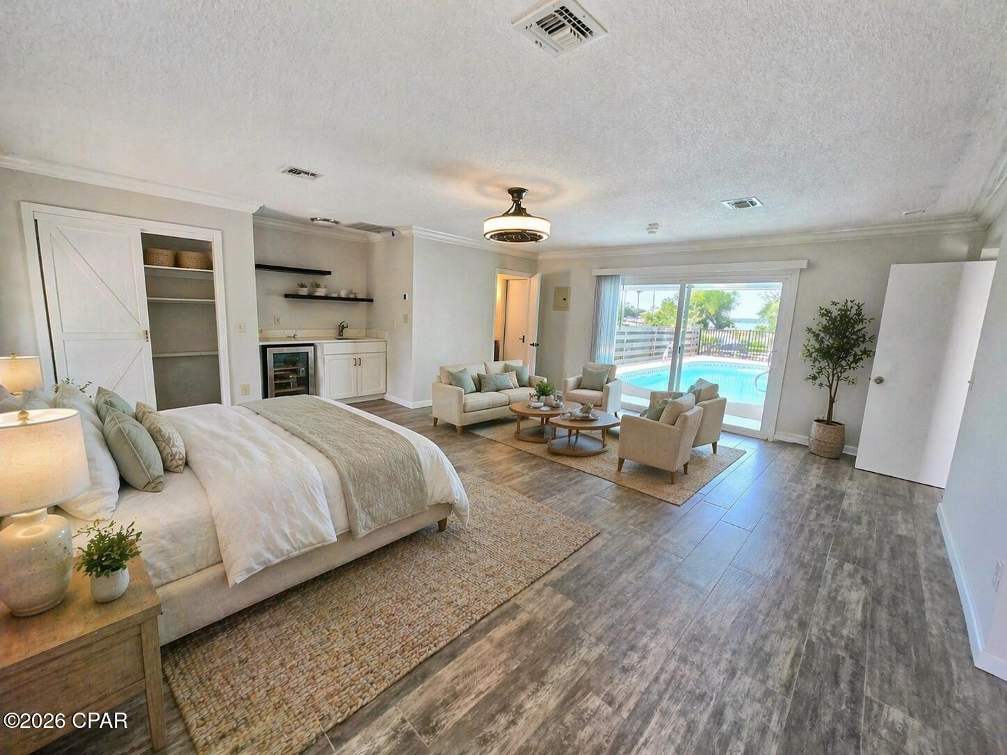 Image 10 For 1918 Country Club Drive