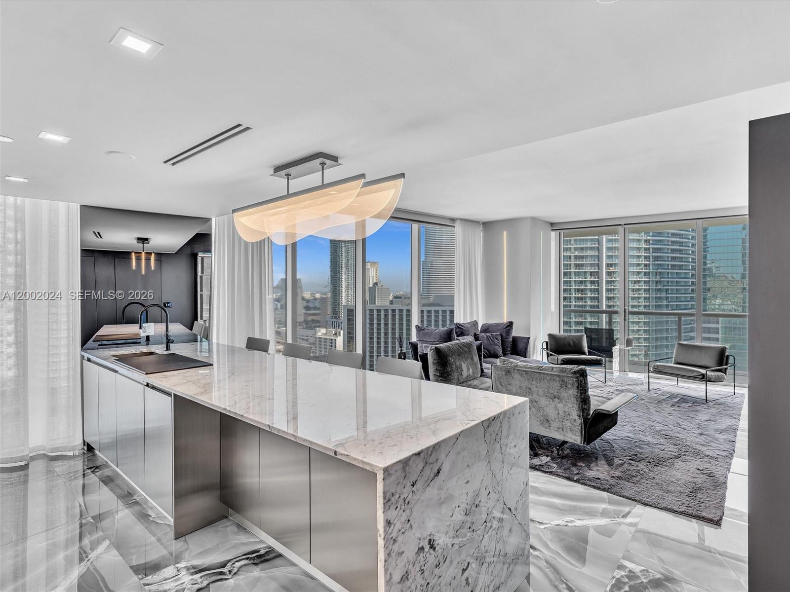 Icon Brickell Condo No 1