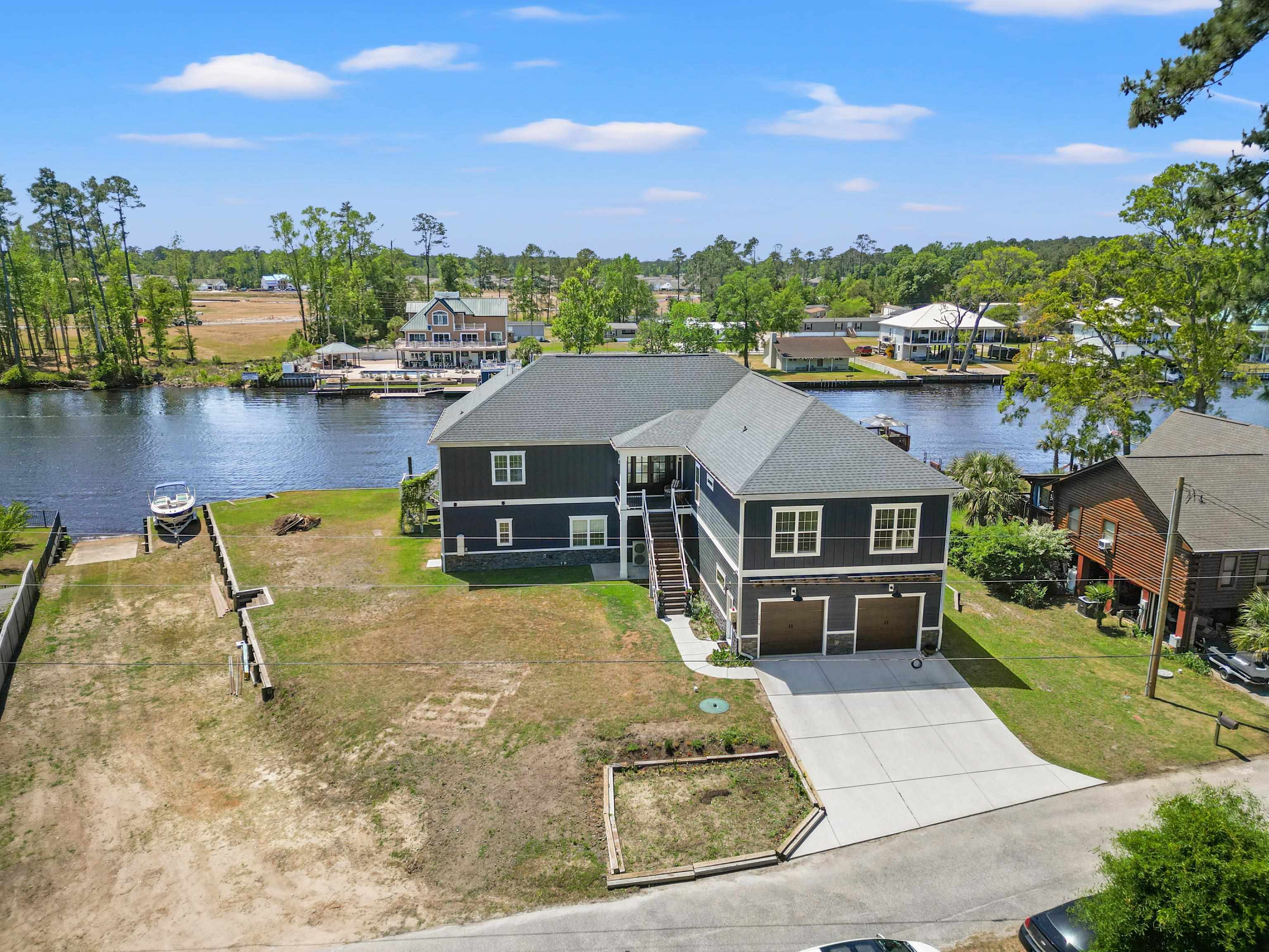 2610381 | Photo 43