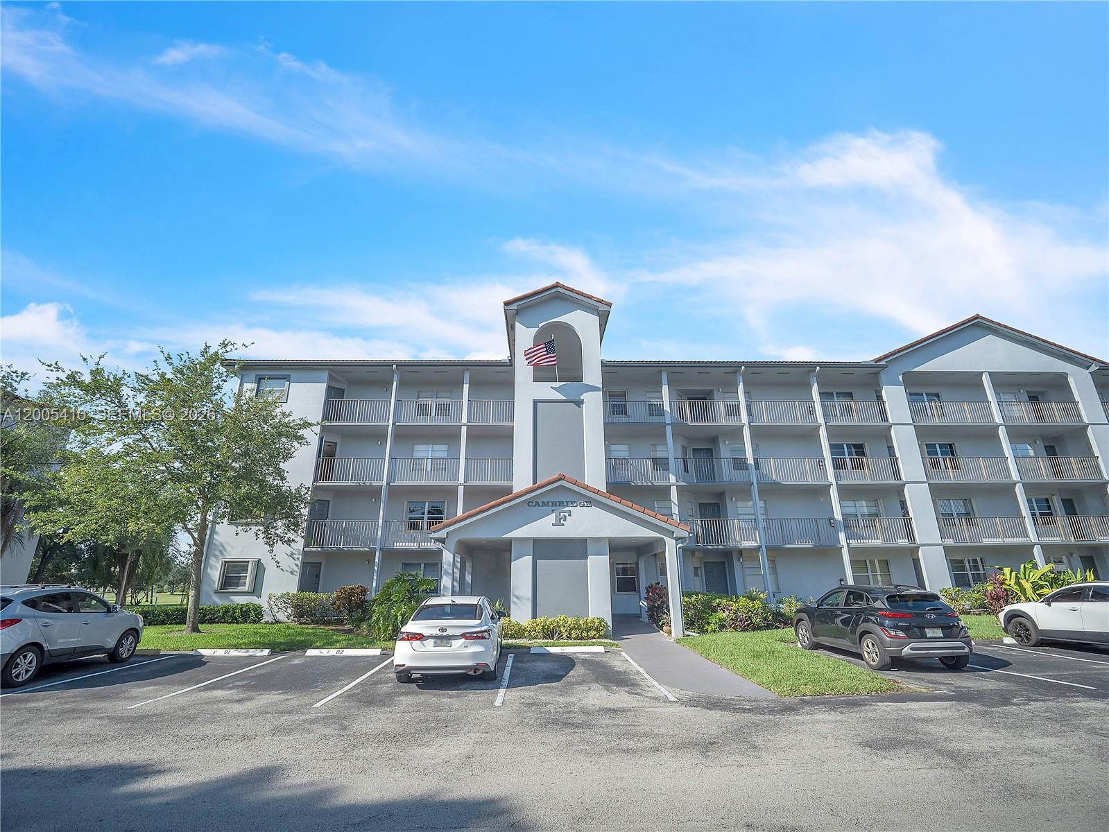 Cambridge At Century Vill
