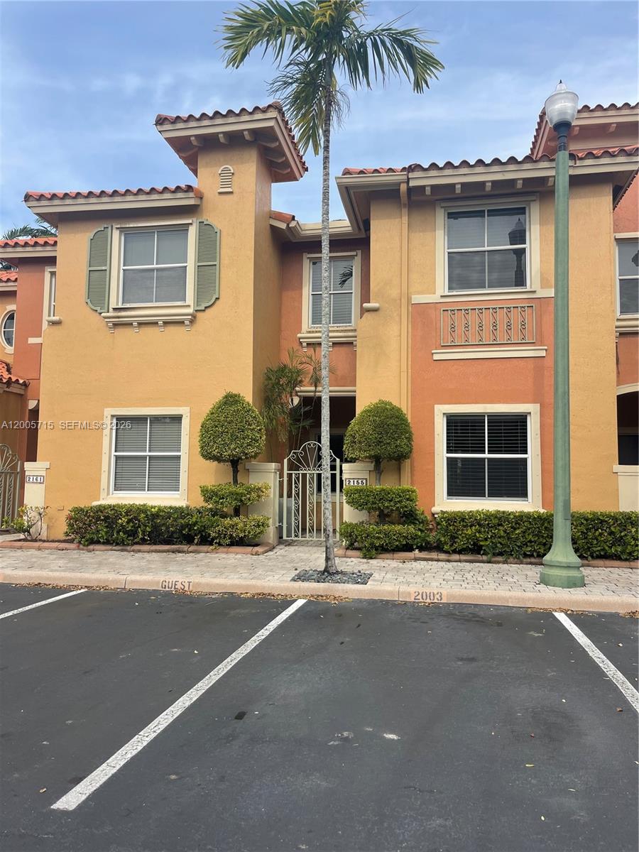 Villas At Harbor Isles