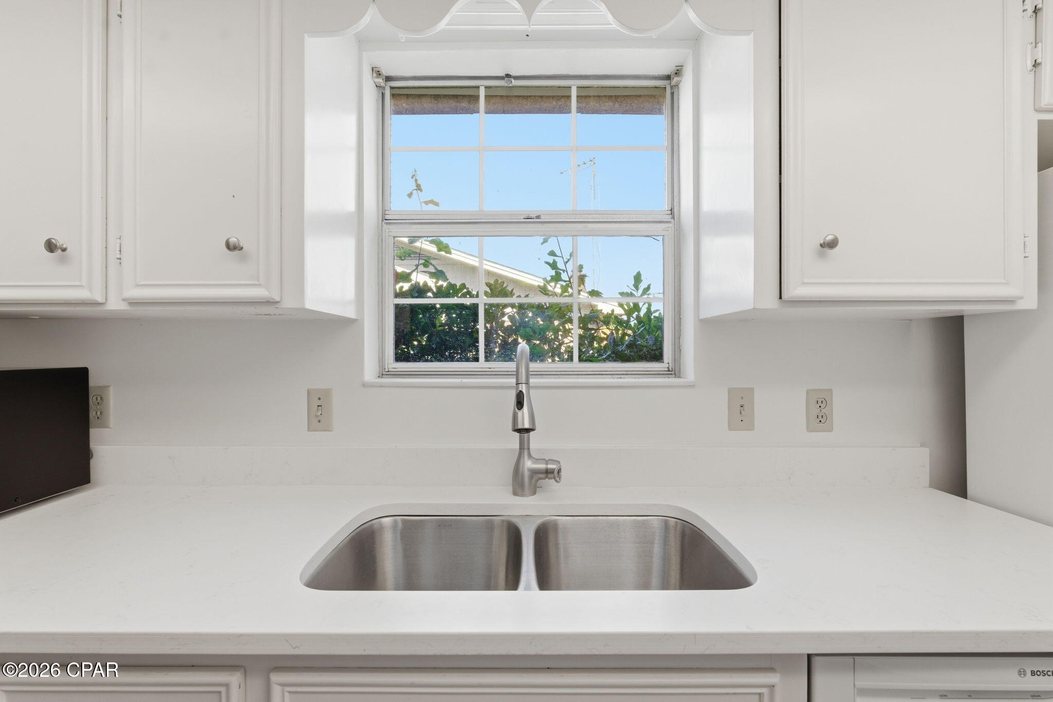 Image 16 For 320 Alexander Drive