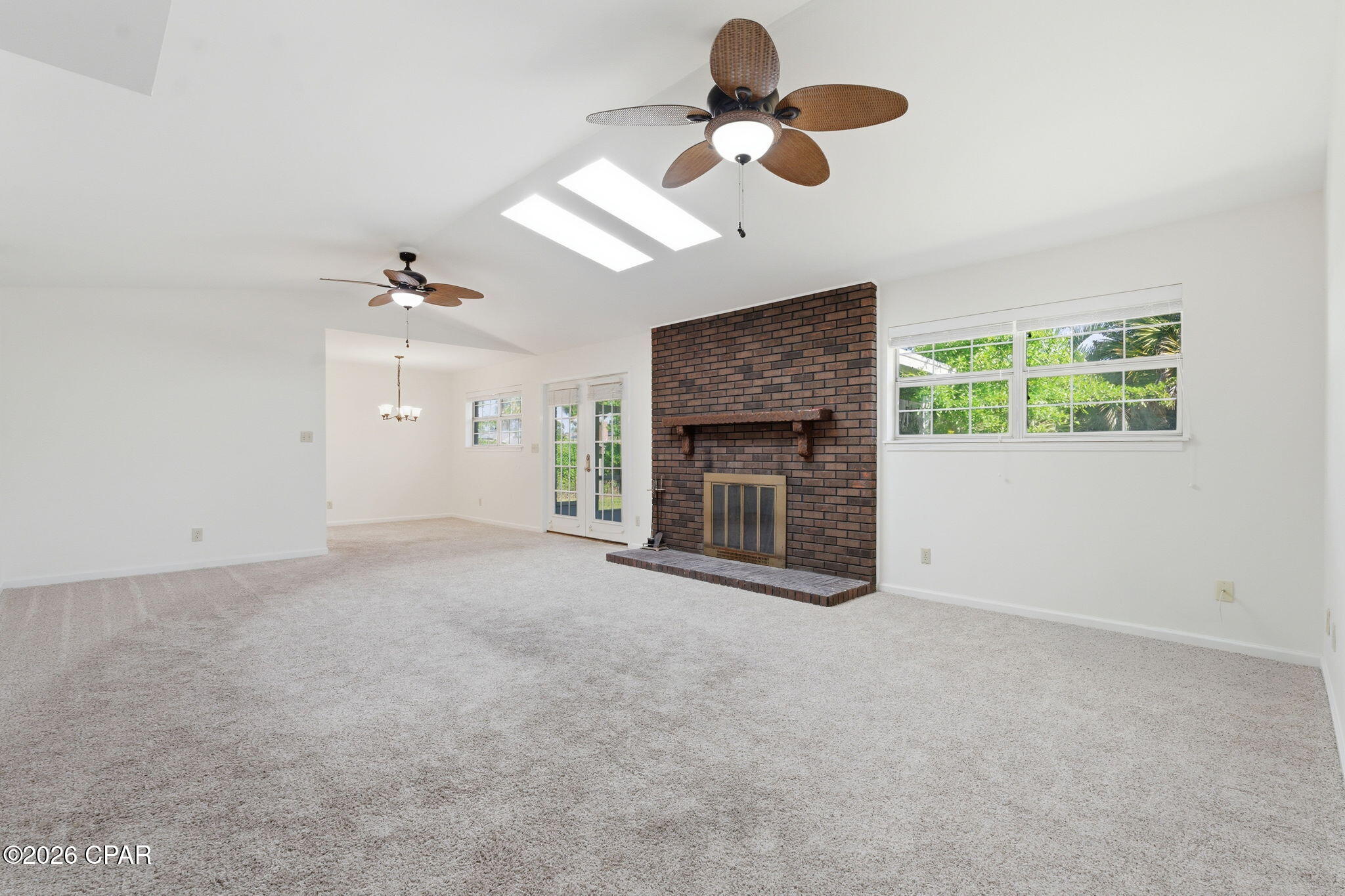 Image 8 For 320 Alexander Drive