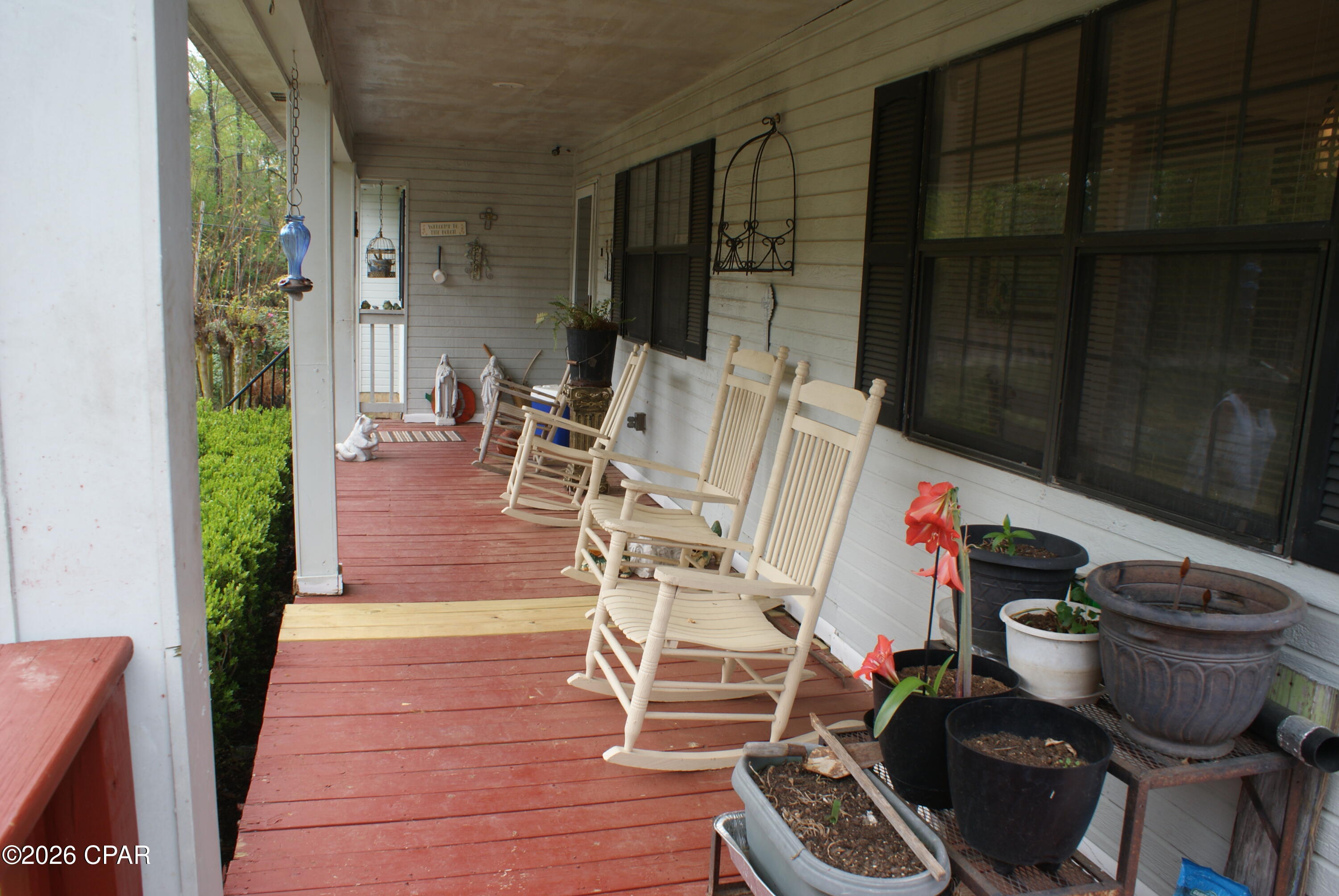 Listing photo id 2 for 6960 Bonnie Hill Road