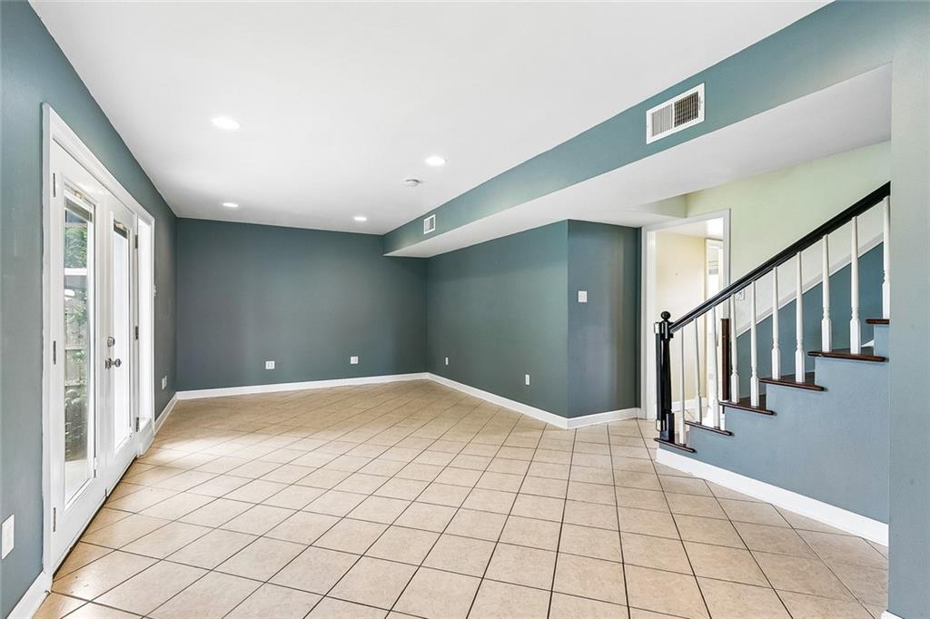 Homes for sale in Metairie, LA | 6909 Schouest St, Metairie, LA 70003 | MLS# 2554359