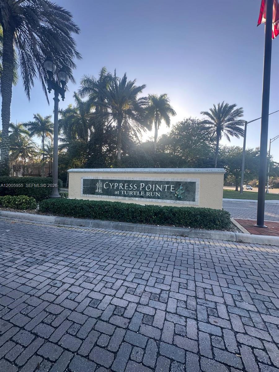 Cypress Pointe At Coral S
