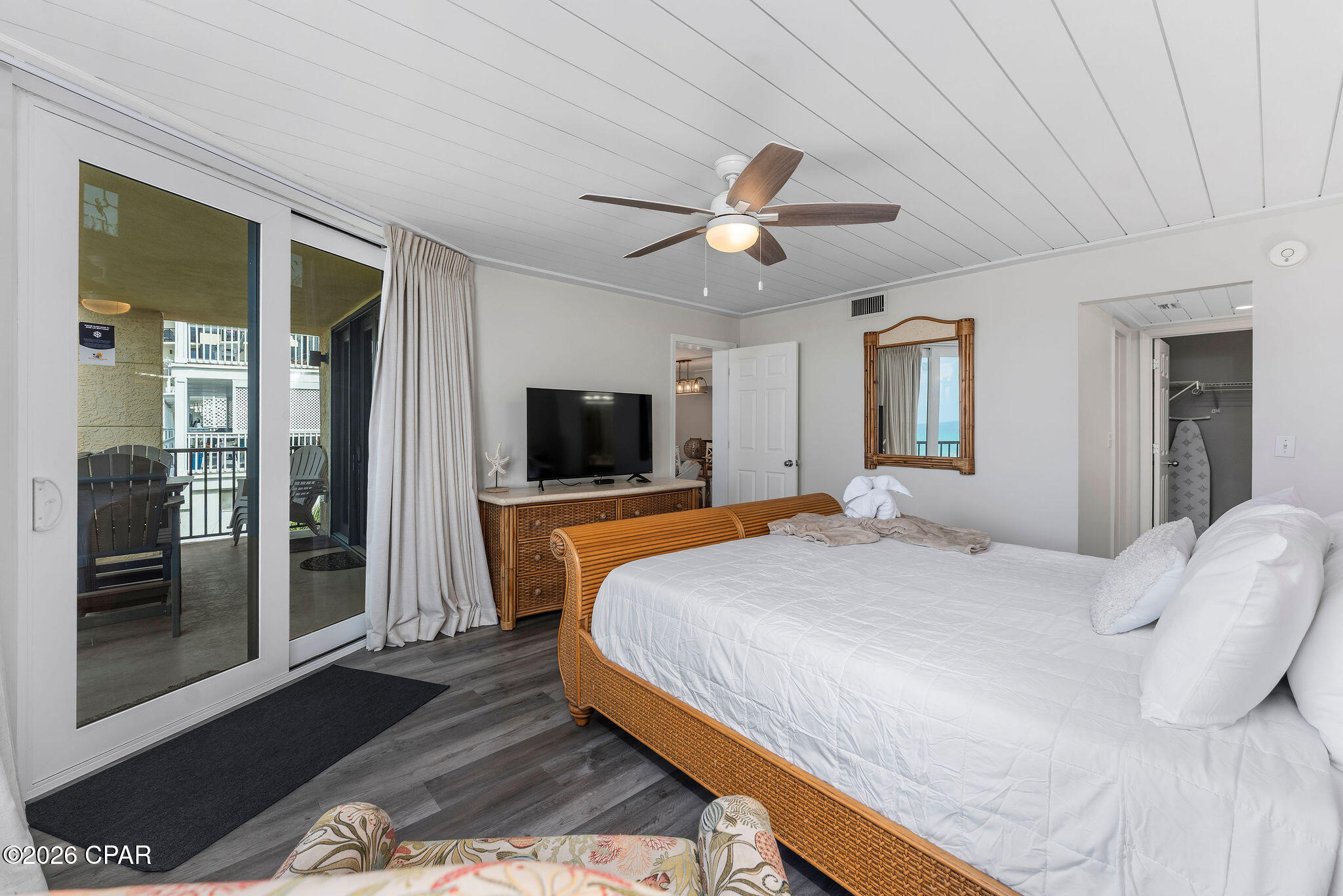 Image 15 For 9812 Beach Boulevard D