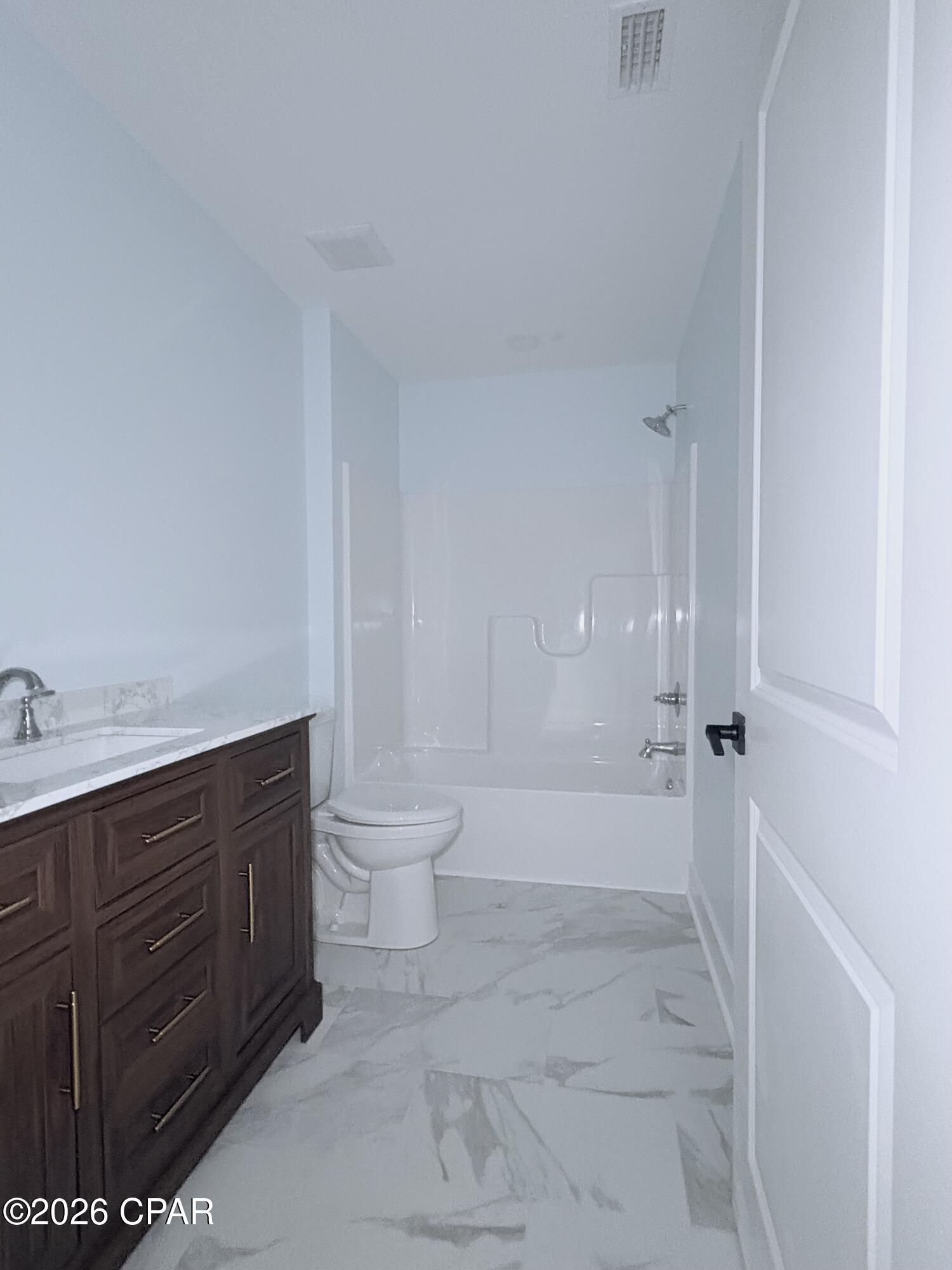 Image 15 For 827 Grace Avenue