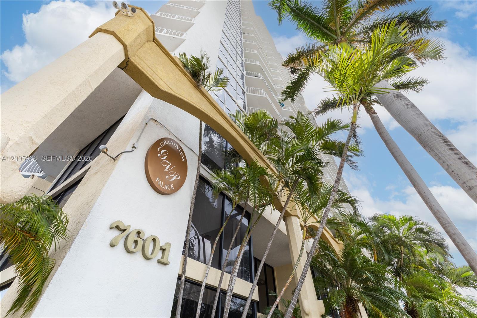 The Grandview Palace Cond