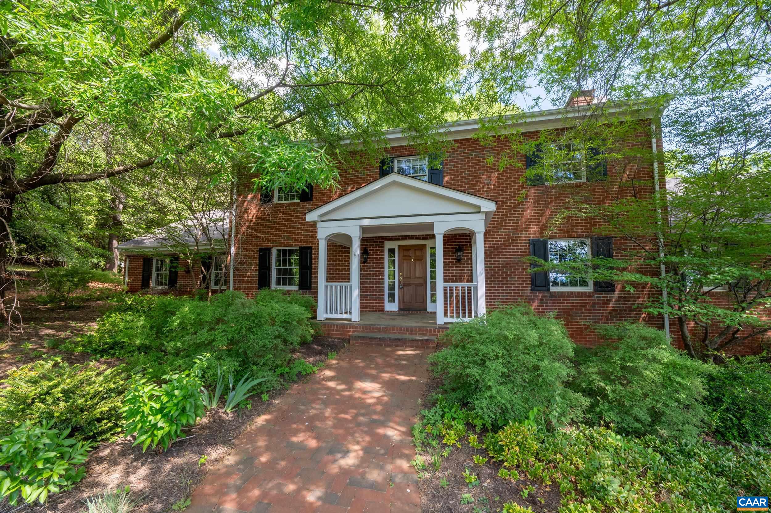 165 WALNUT LN, Charlottesville, VA 22911