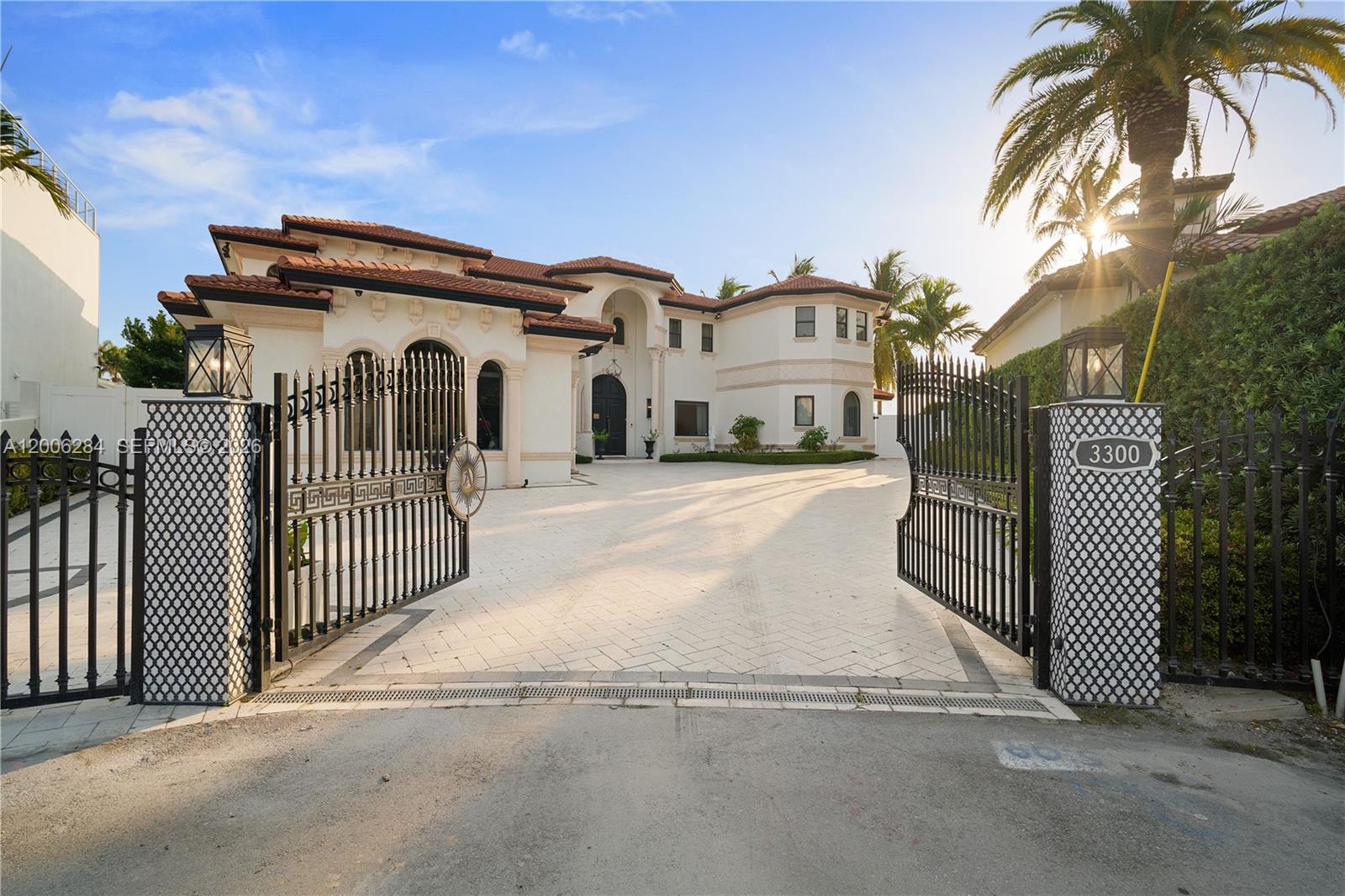 Property photo # 1