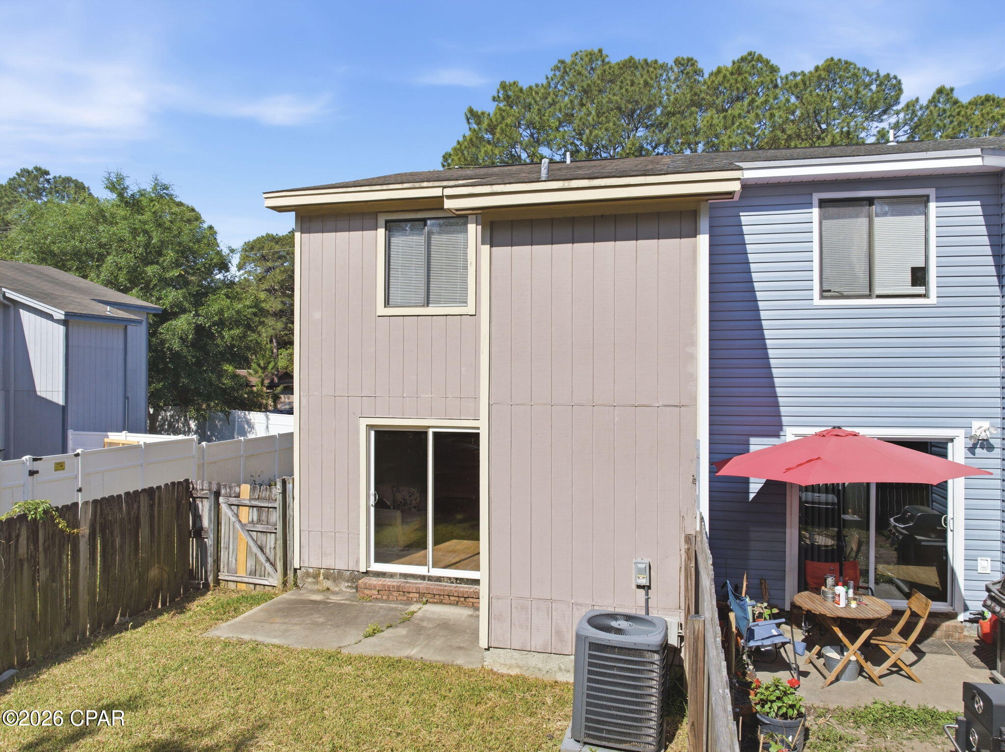 Image 11 For 1325 Green Acres Boulevard