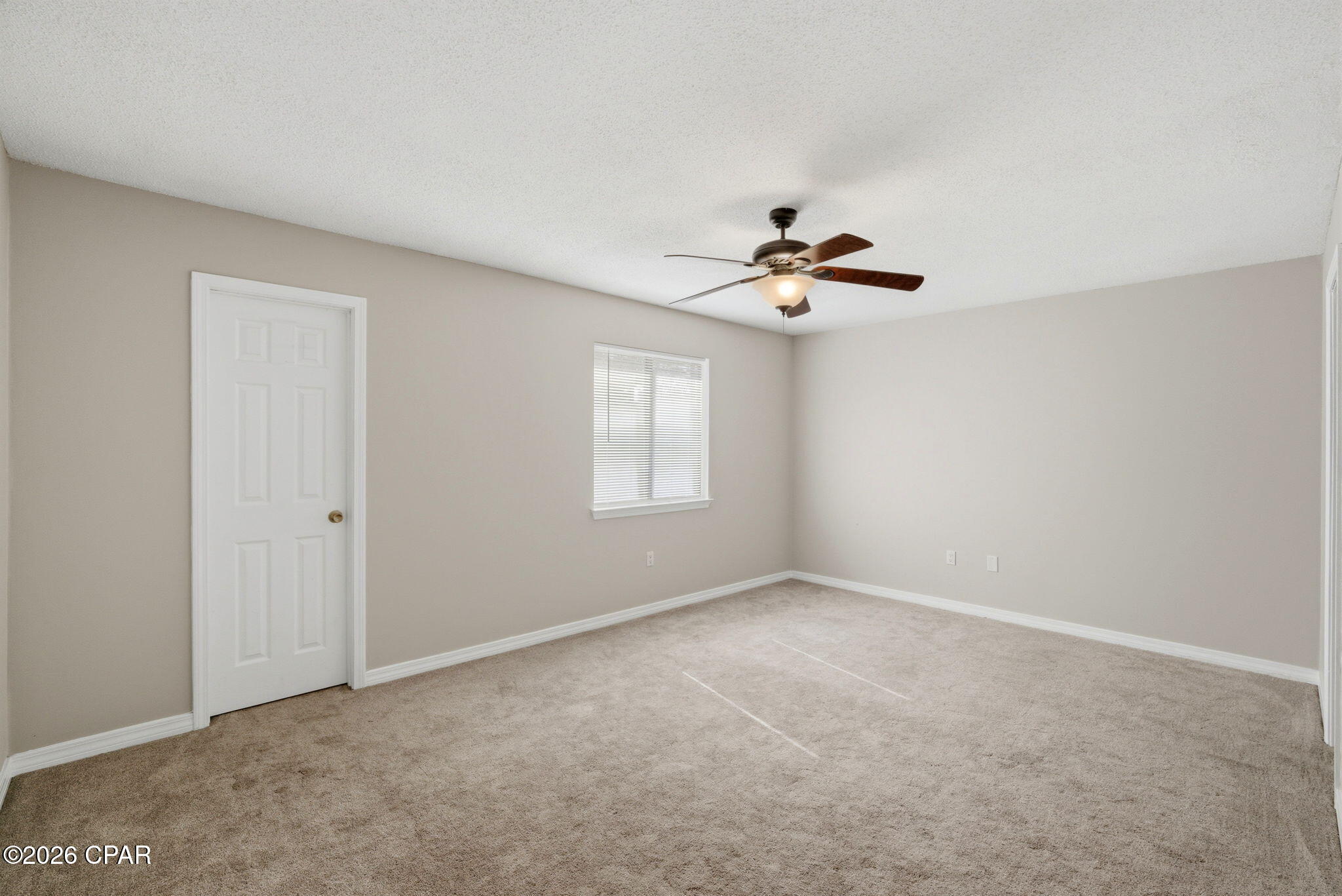 Image 13 For 1325 Green Acres Boulevard