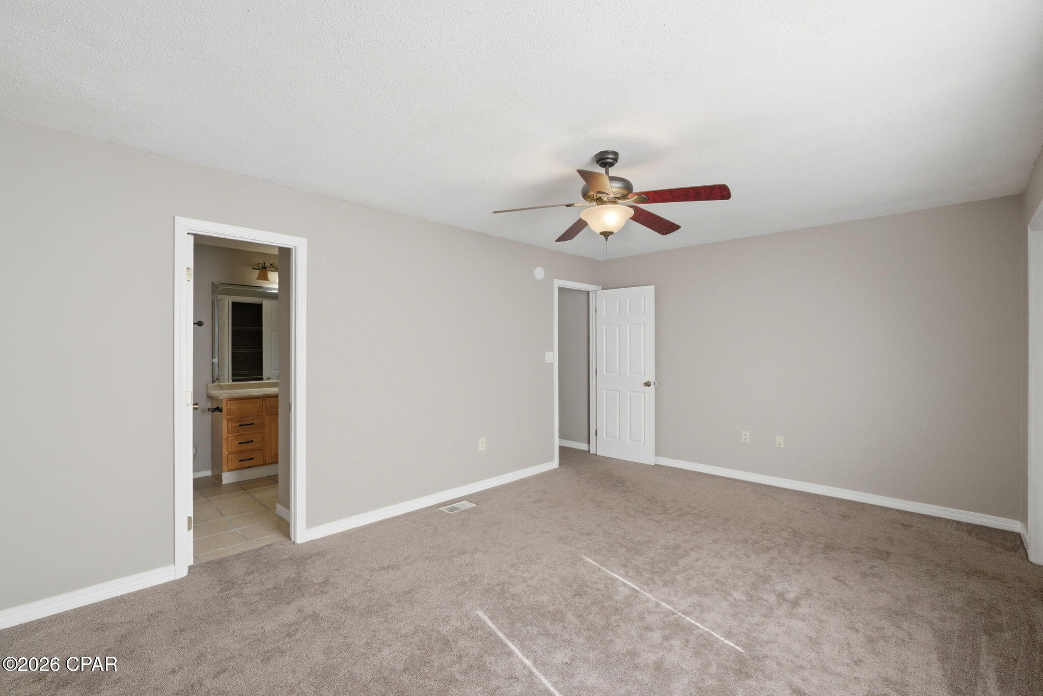 Image 14 For 1325 Green Acres Boulevard