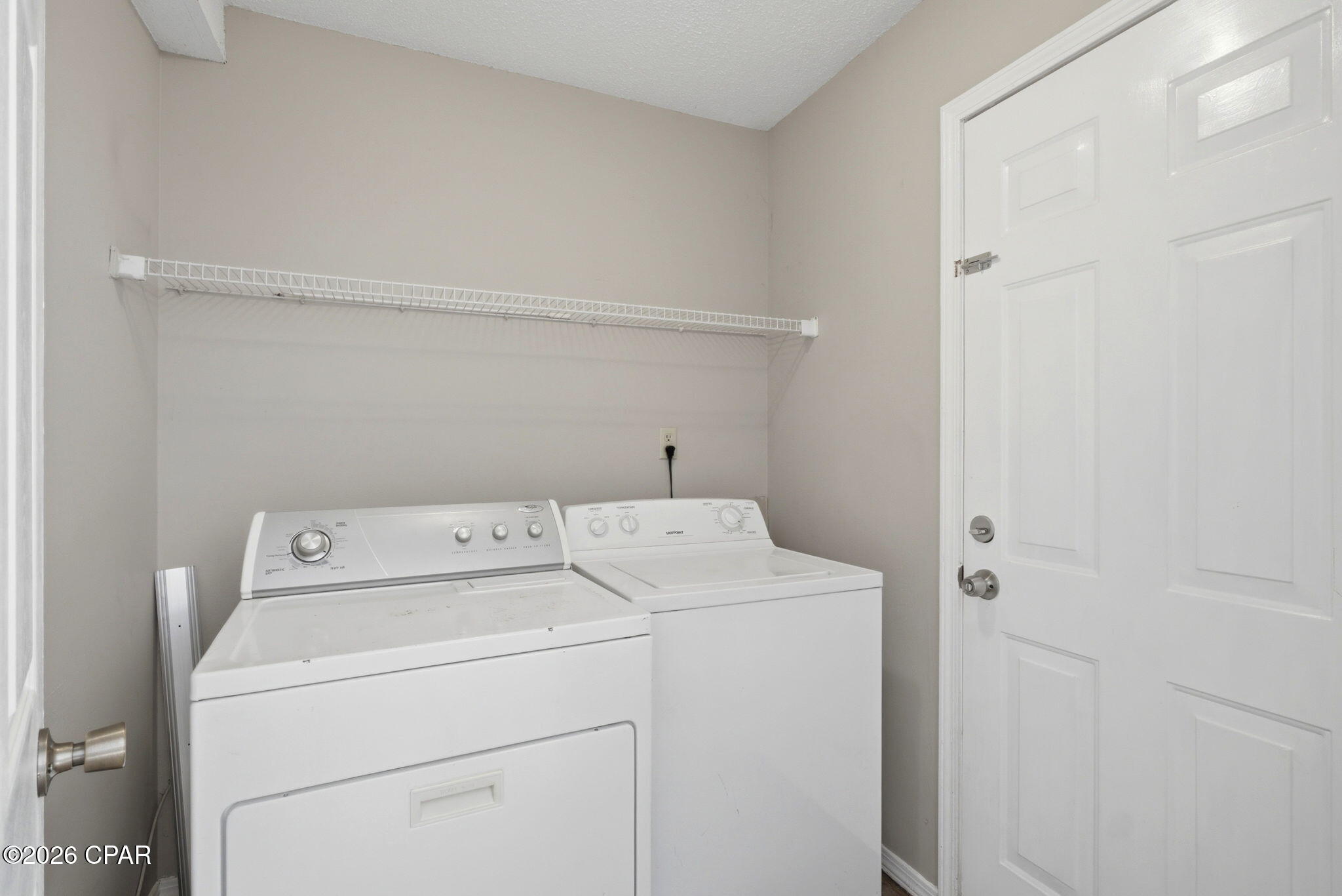 Image 19 For 1325 Green Acres Boulevard