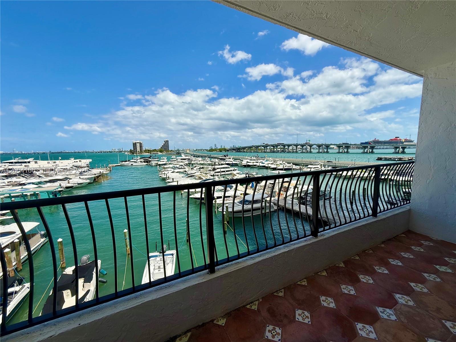 Venetia Condo