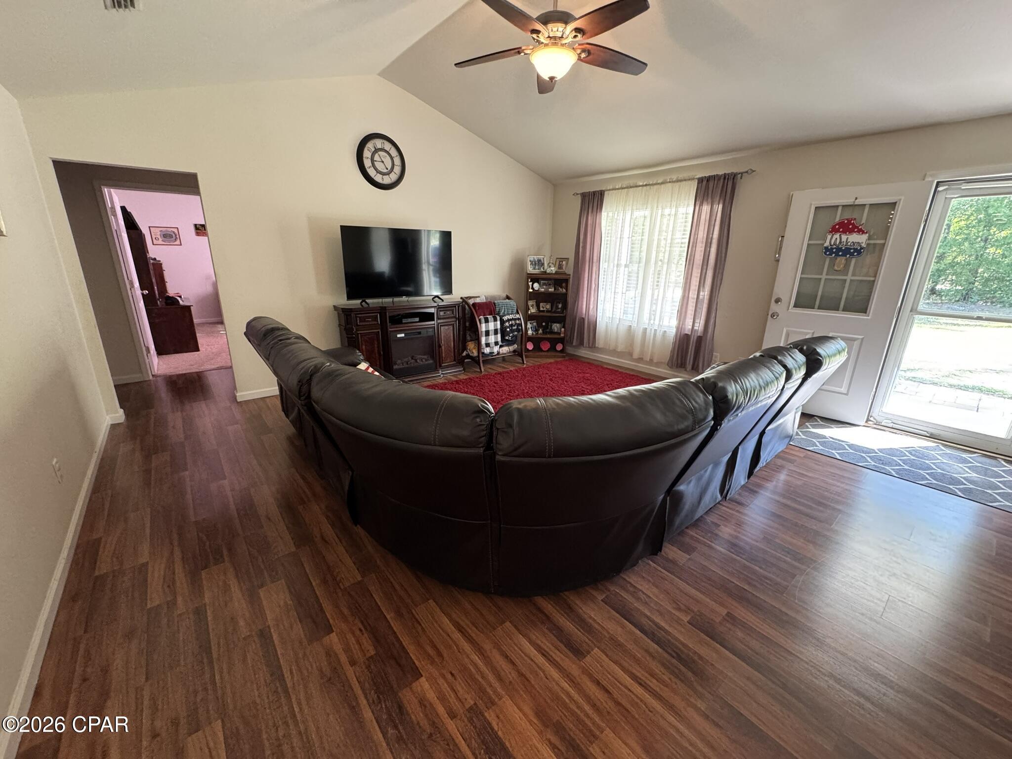 Image 10 For 3651 River Road