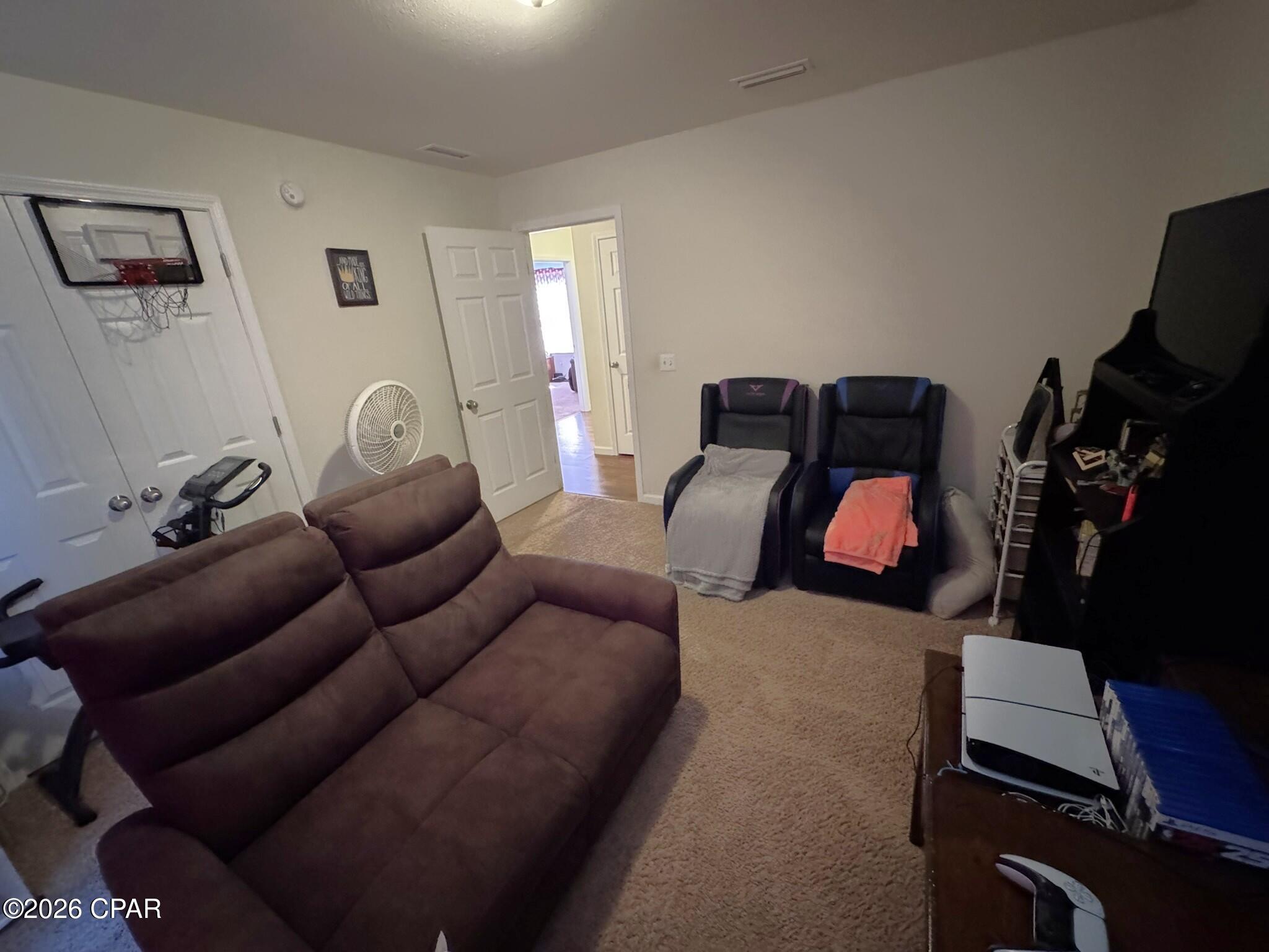 Listing photo id 34 for 3651 River Road