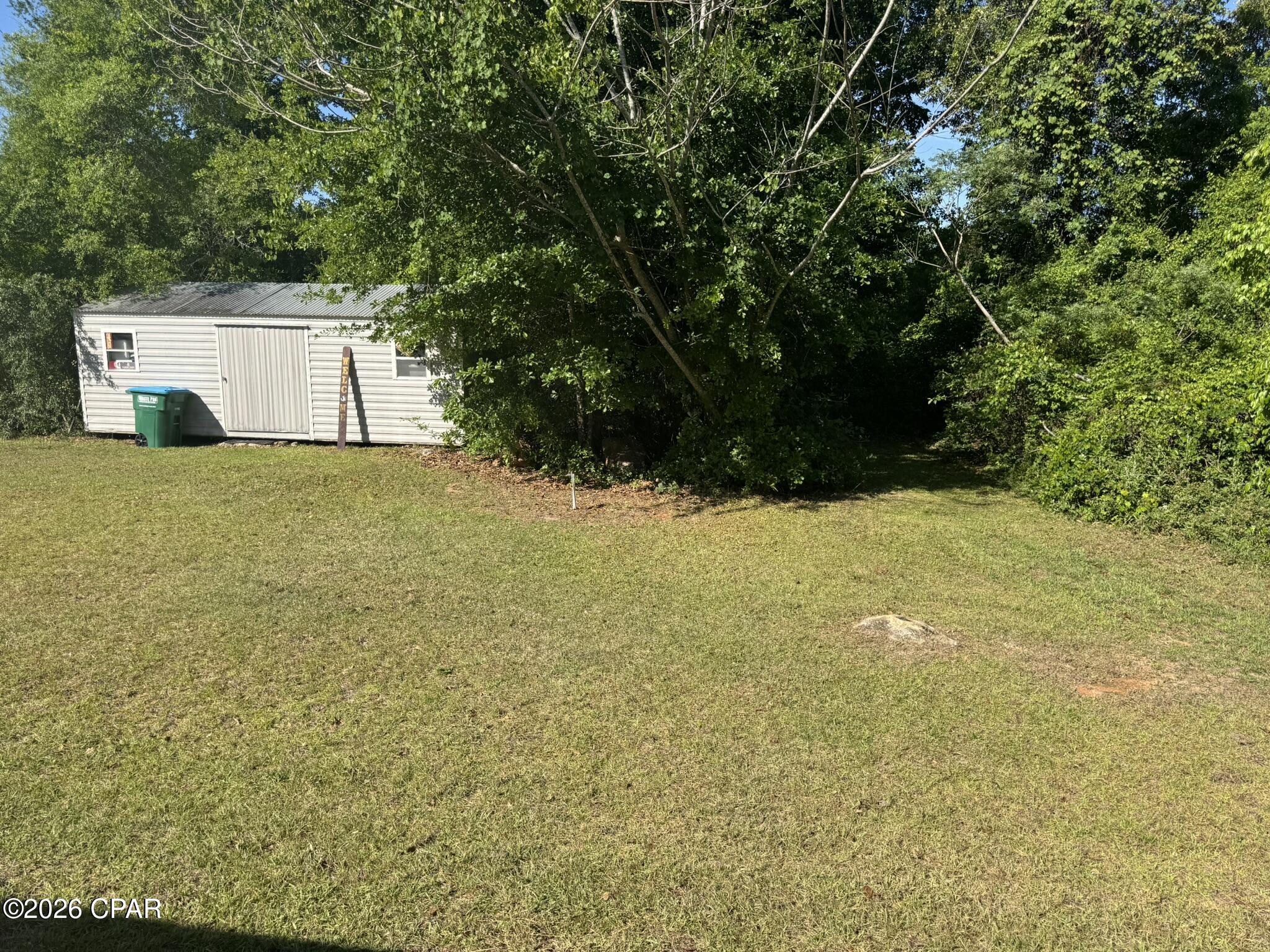 Listing photo id 54 for 3651 River Road