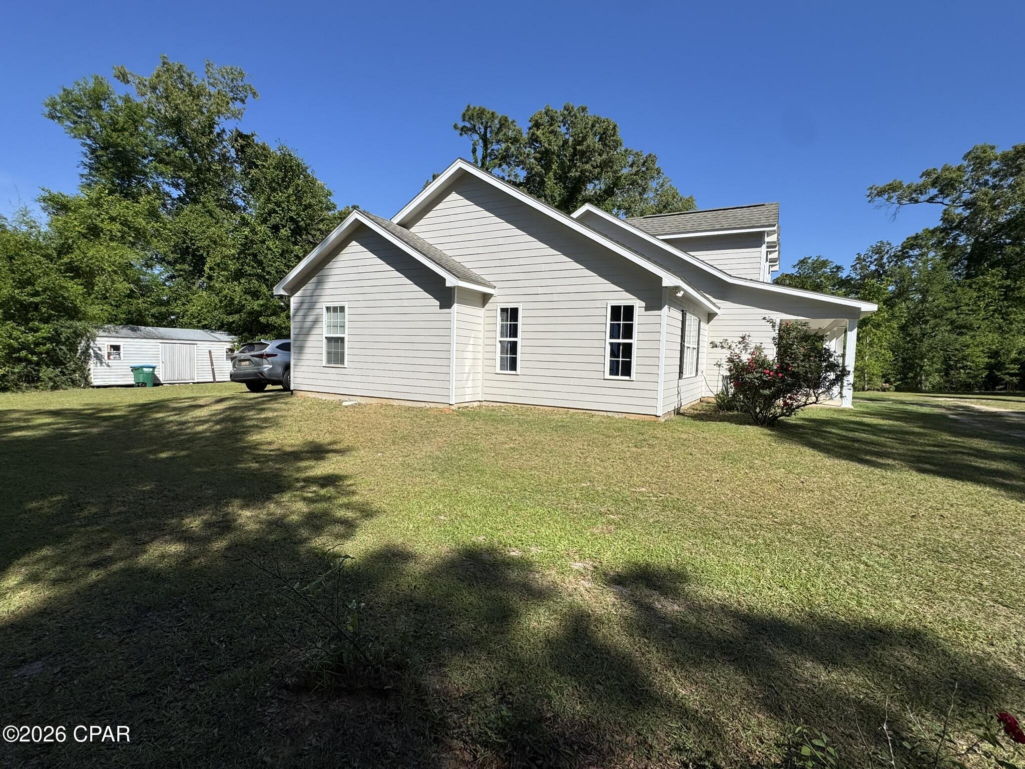 Listing photo id 59 for 3651 River Road