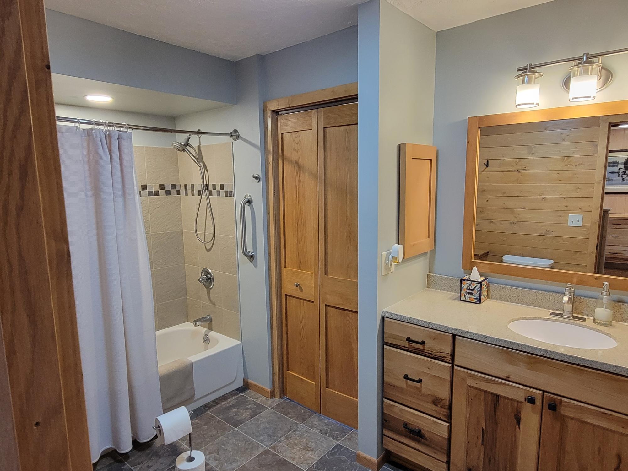 Lake of the Hills Property 4610 Tanglewood Dr Photo 34