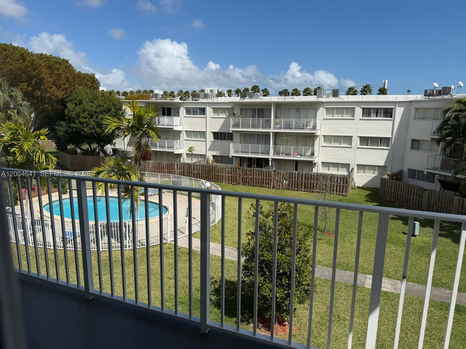 Paradise At Dadeland Condo