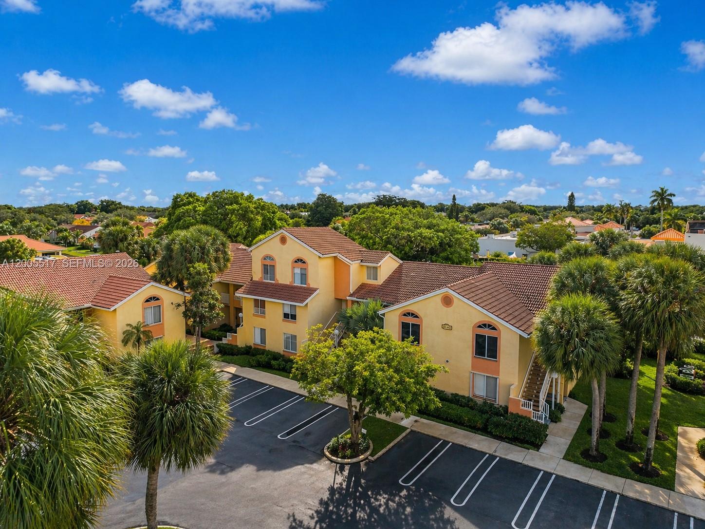 Napoli Gardens At Coral S