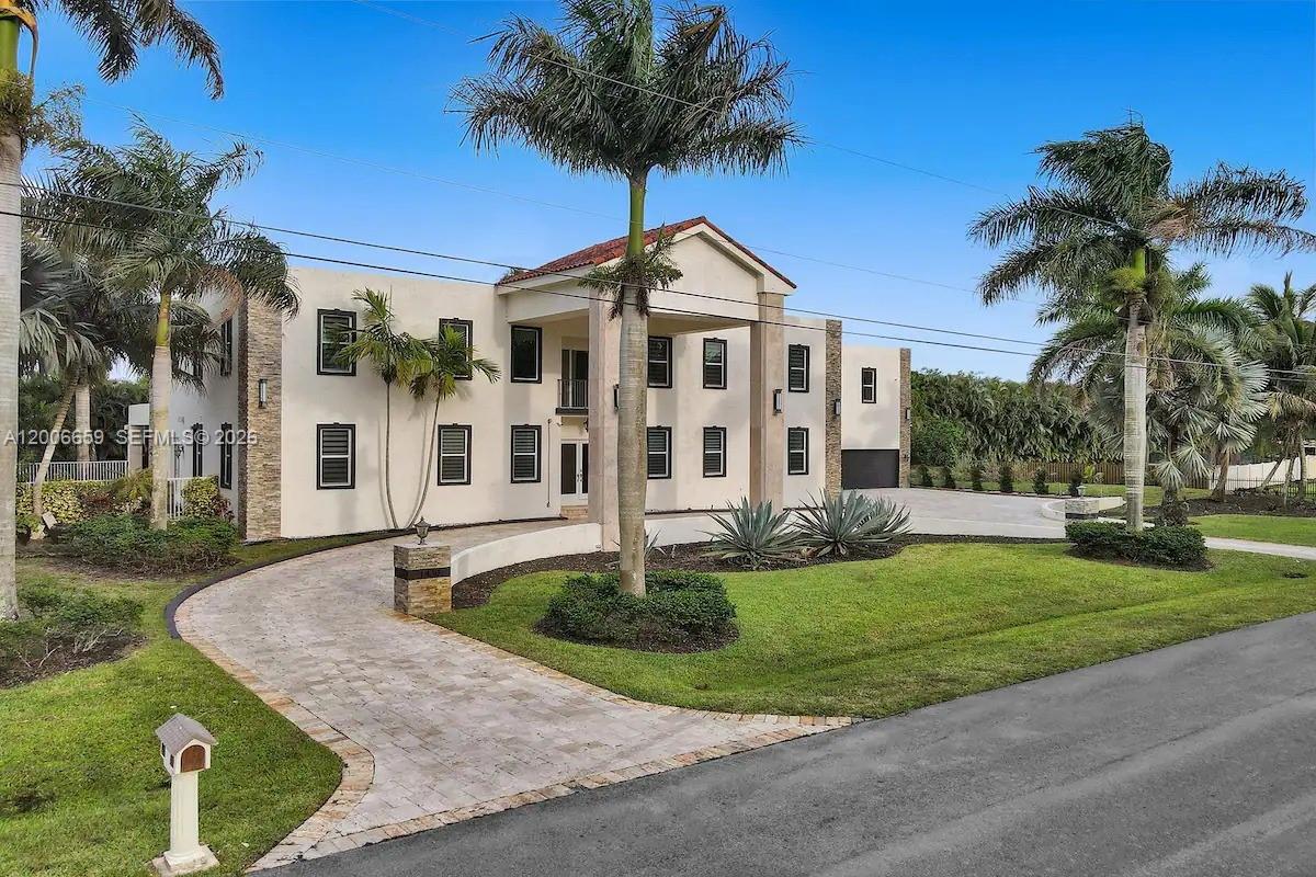 Homes for sale in Plantation, FL | 1430 Nw 114th Ave, Plantation, FL 33323 | MLS# A12006659