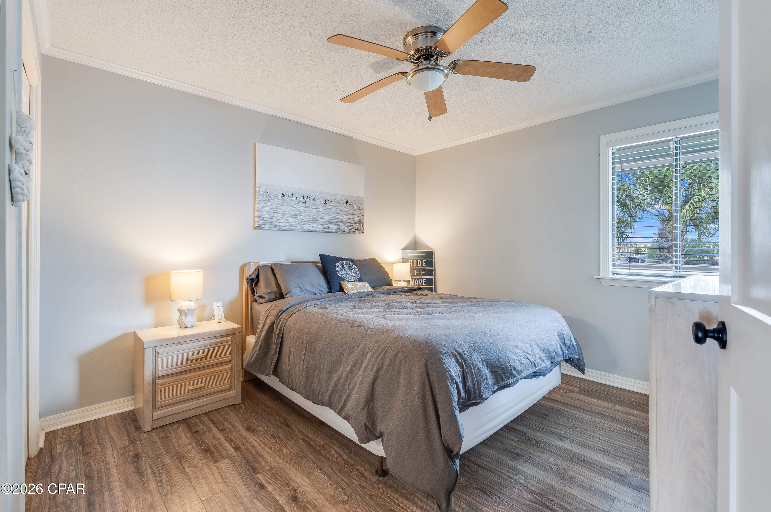 Image 7 For 8730 Thomas Drive 409