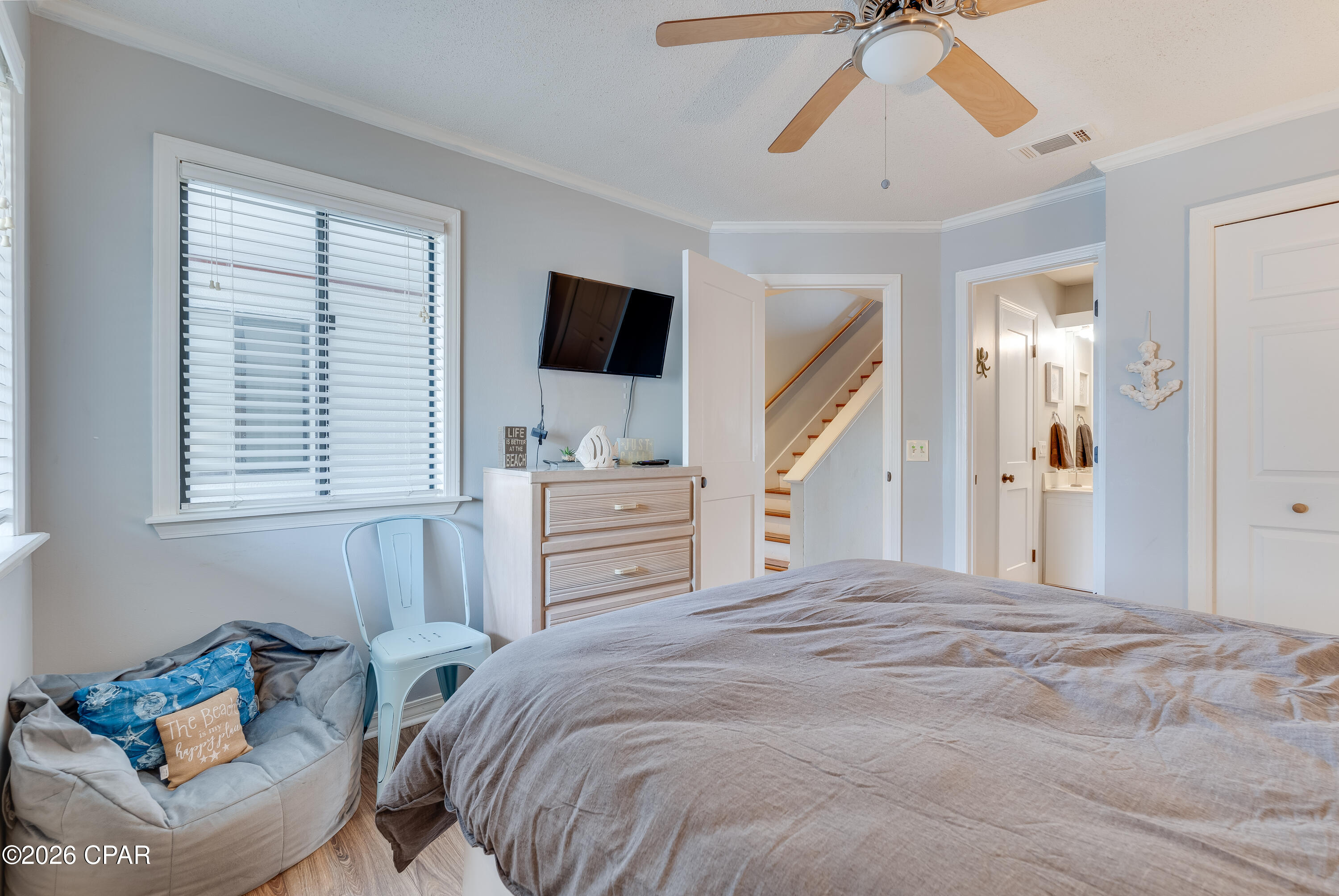Image 8 For 8730 Thomas Drive 409