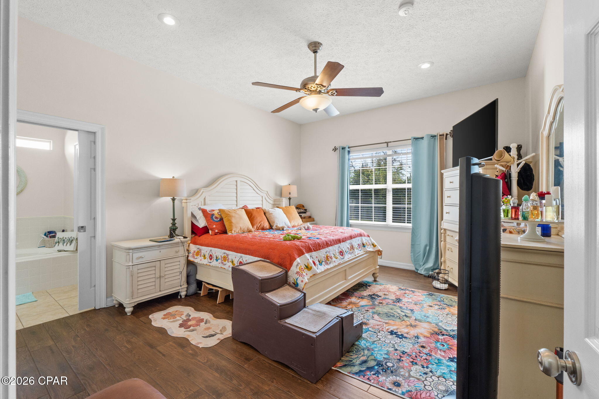 Image 32 For 1015 10th Court