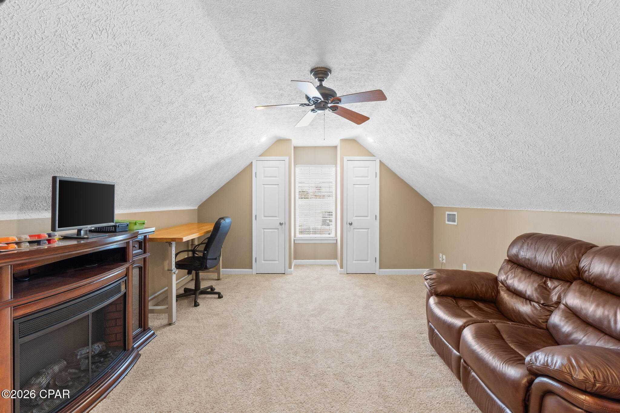 Image 39 For 1015 10th Court