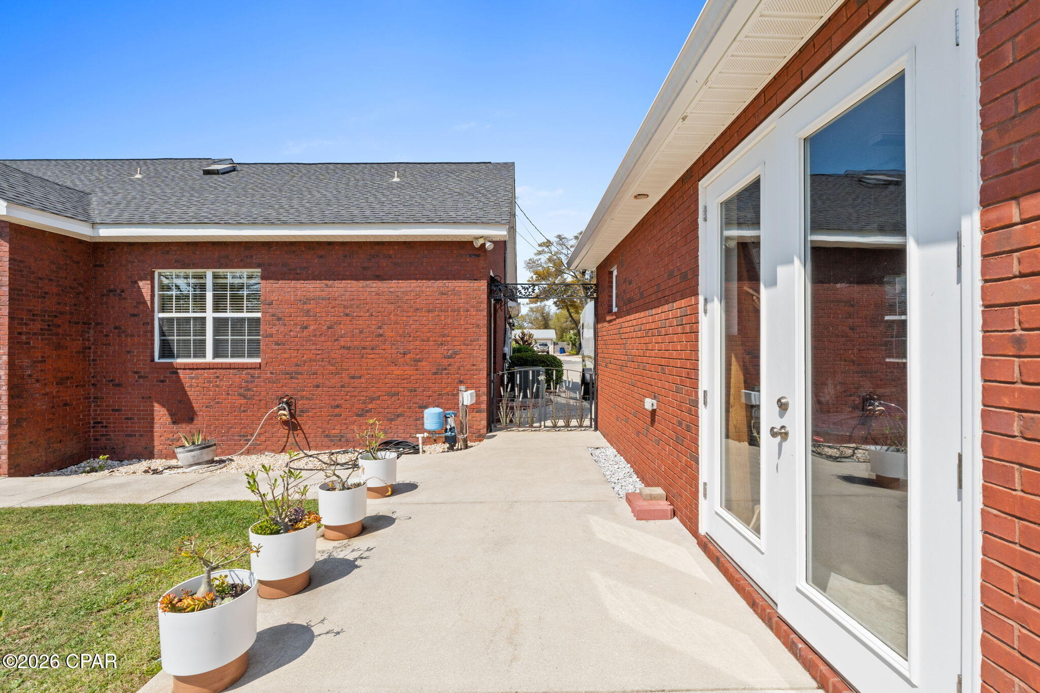 Image 47 For 1015 10th Court