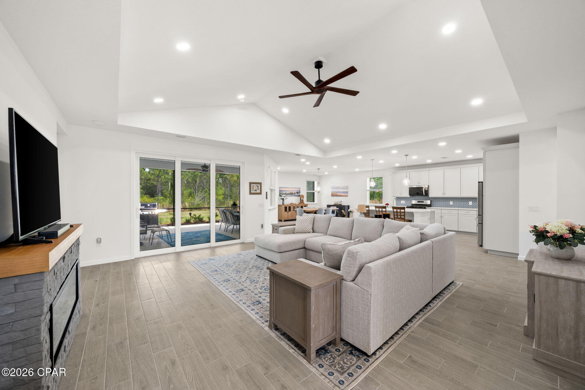 Listing photo id 6 for 8937 Gypsy Palace Court