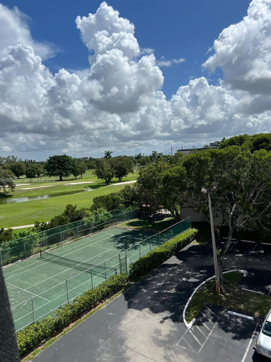 Las Brisas@ Country Club