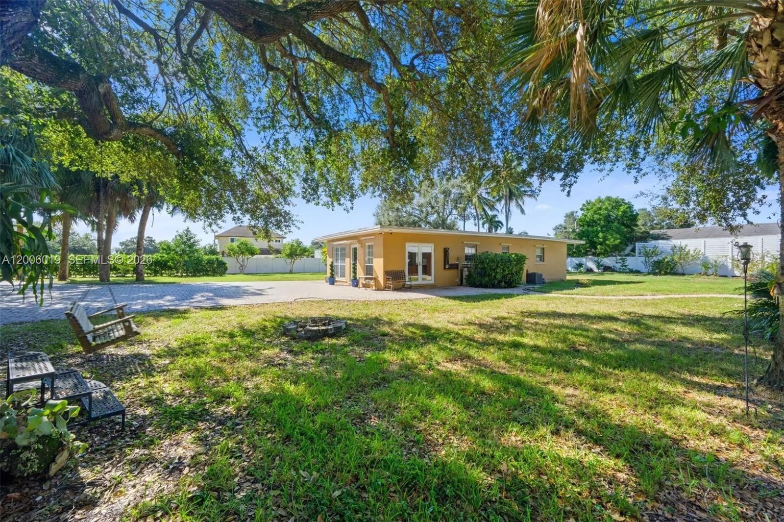 Everglade Land Sales Co